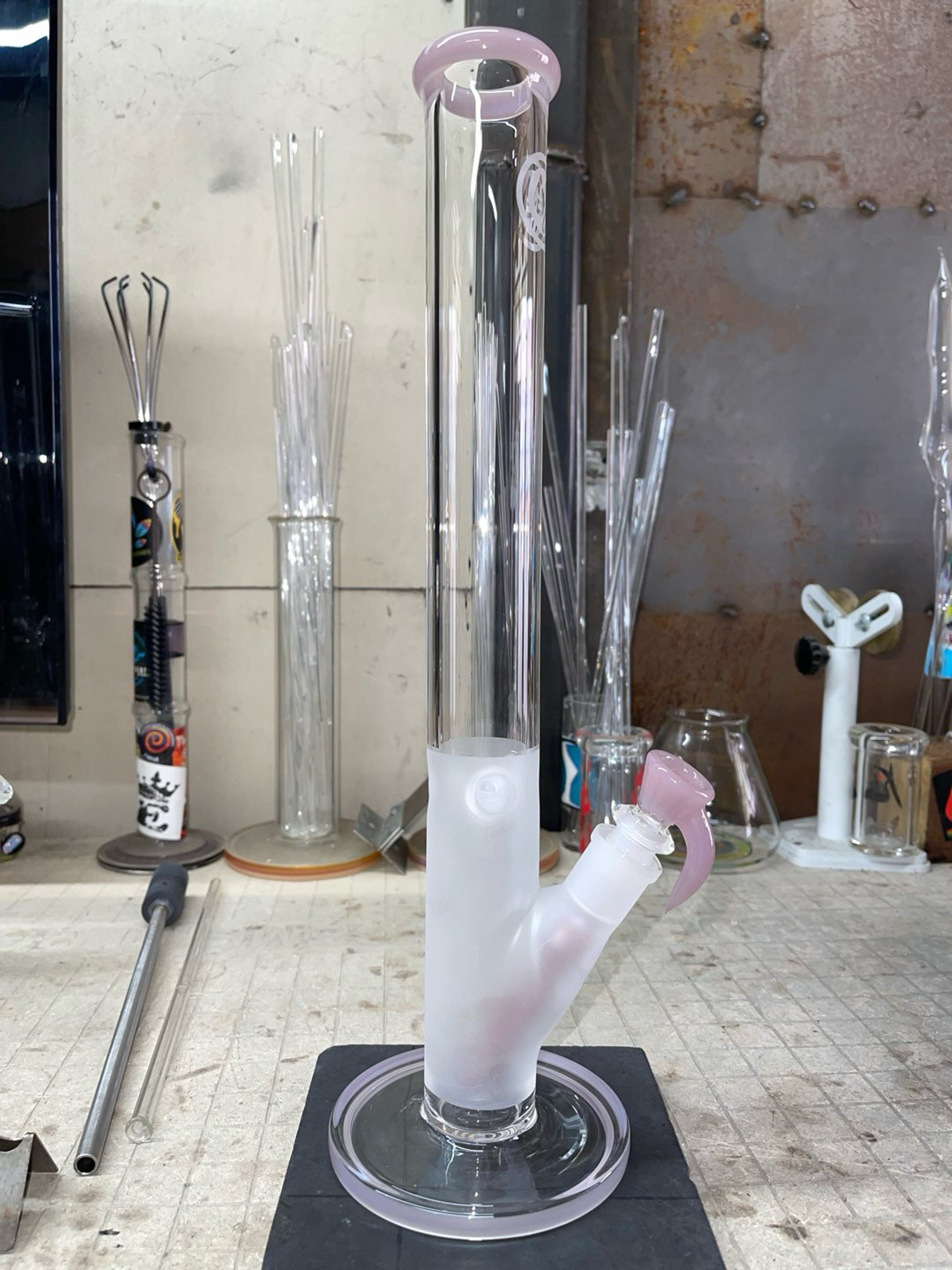 Preview pic of Pastel voodoo cfl color, 16”x44, gridded steam