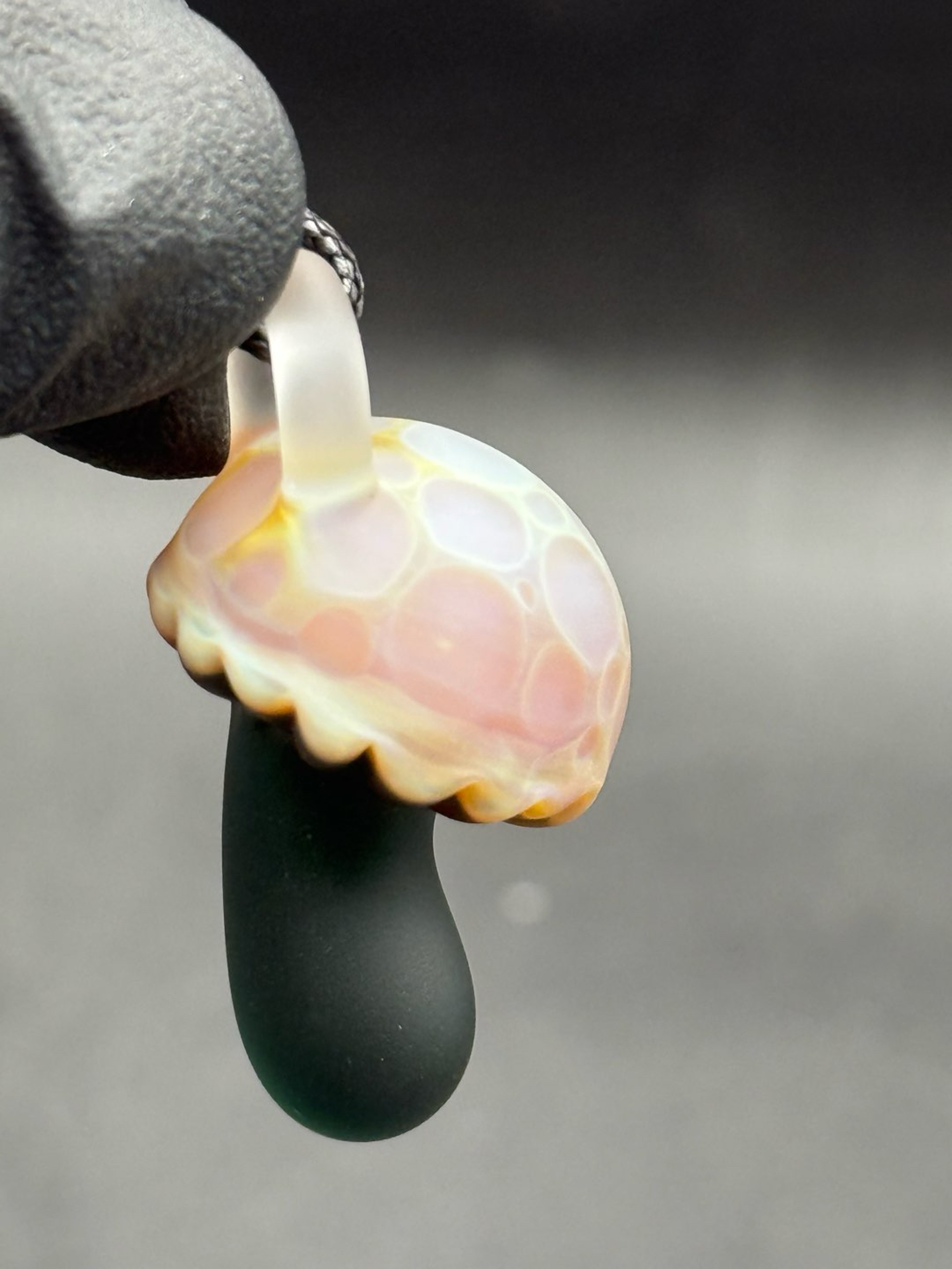 Preview pic of Mushroom pendant