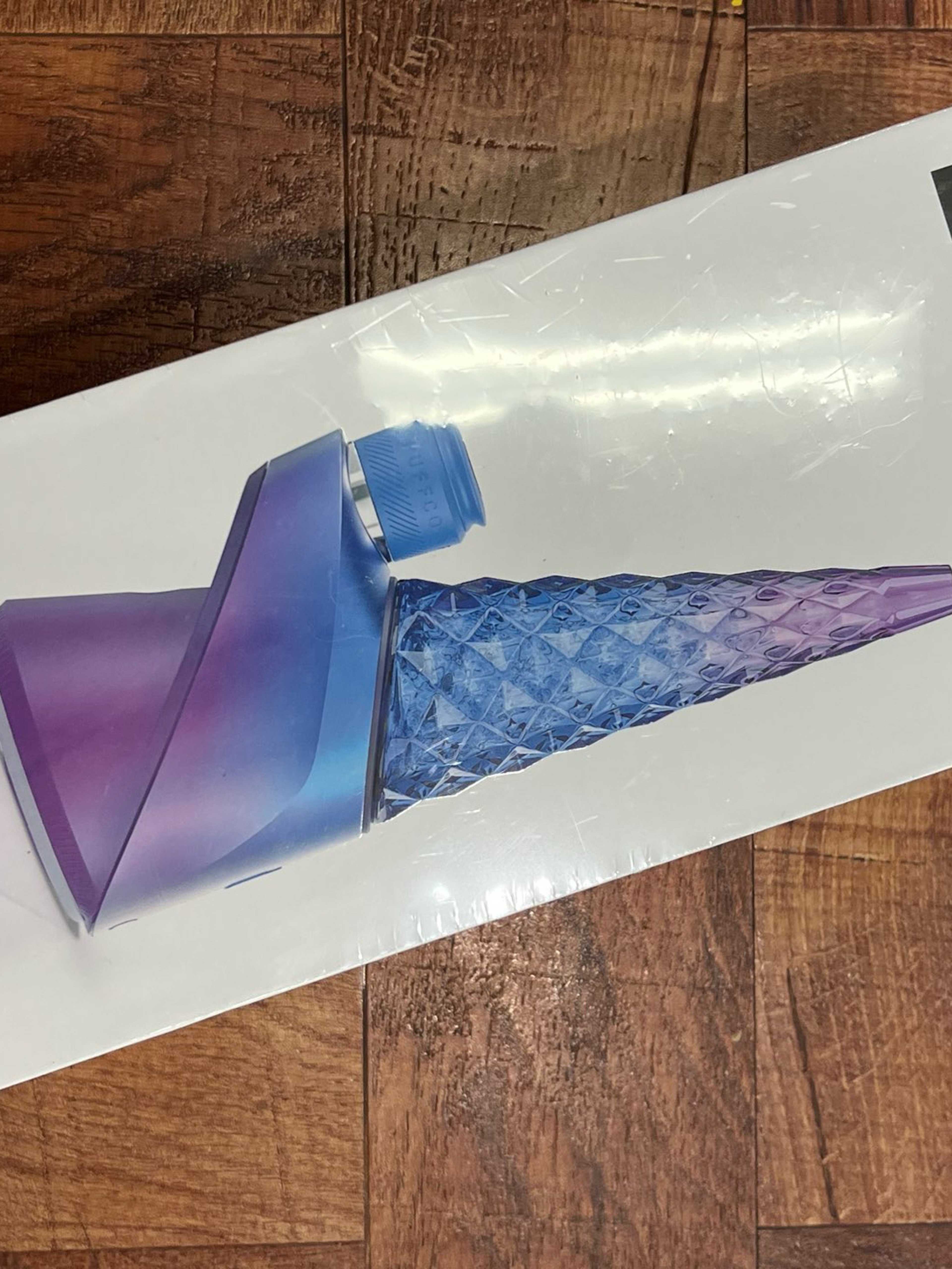 Preview pic of Puffco Peak Pro Indiglow - still sealed