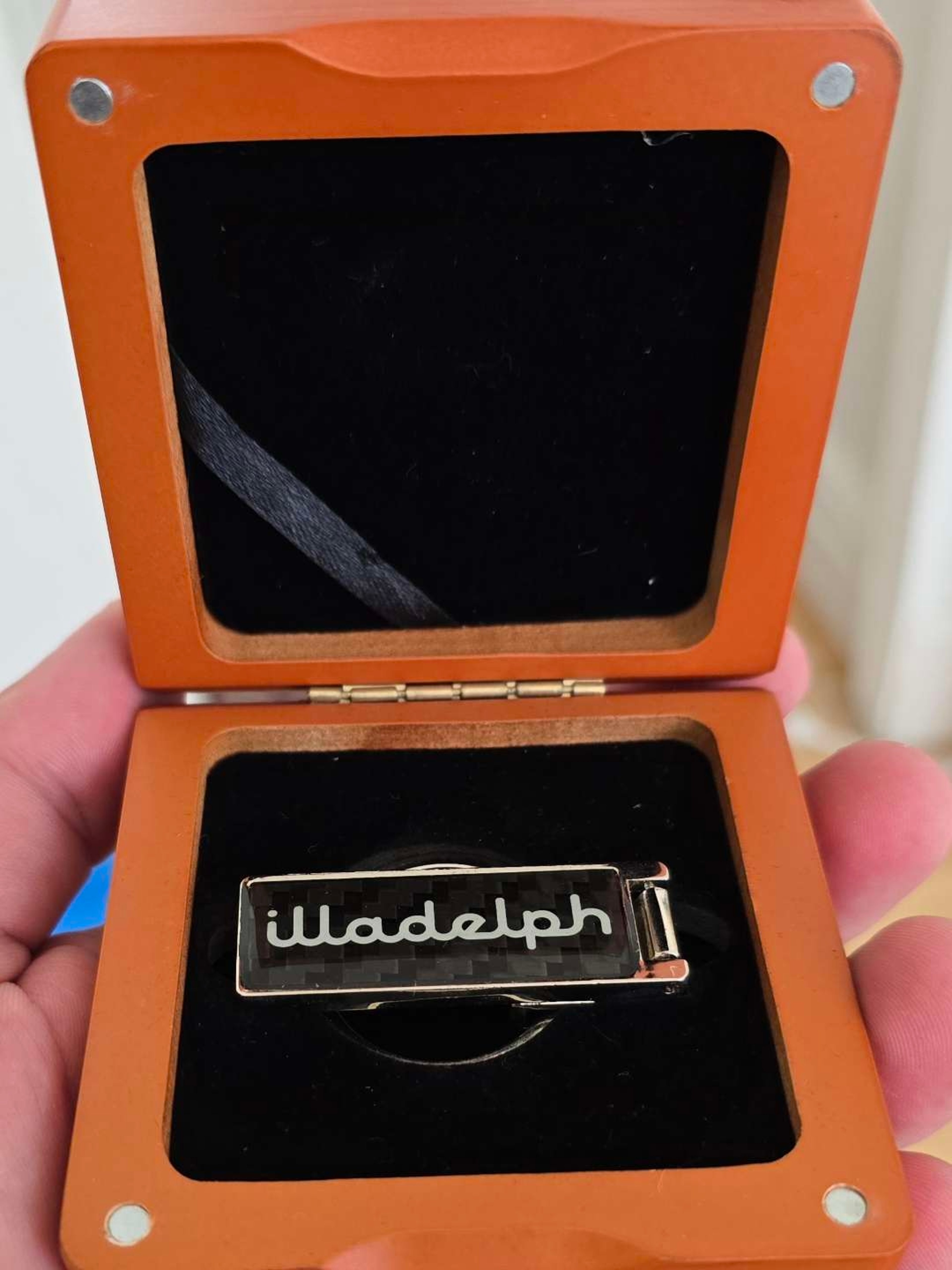Preview pic of Illadelph Carbon Fiber Keychain