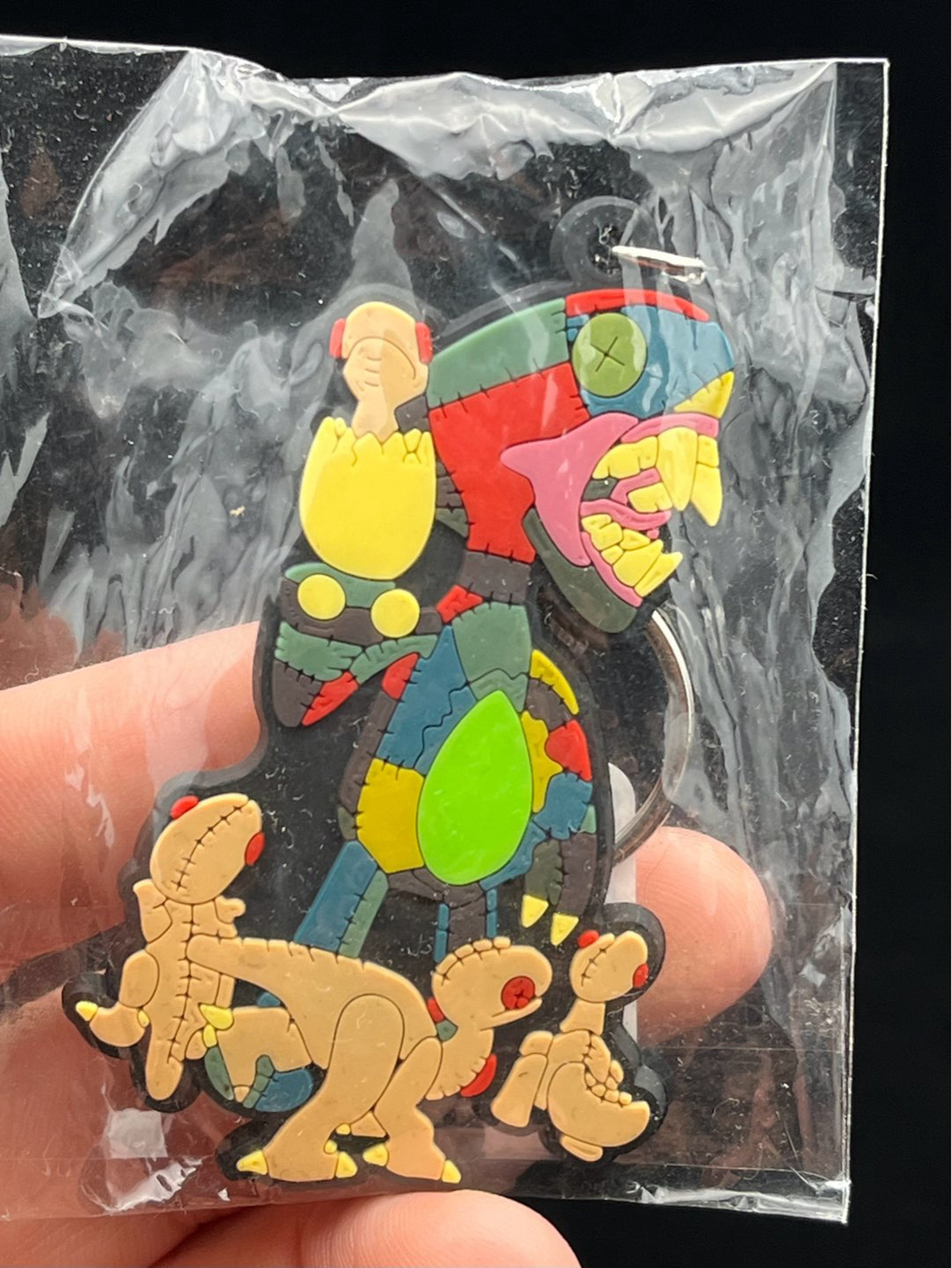 Preview pic of Seamless Show Elbo x Muller Keychain