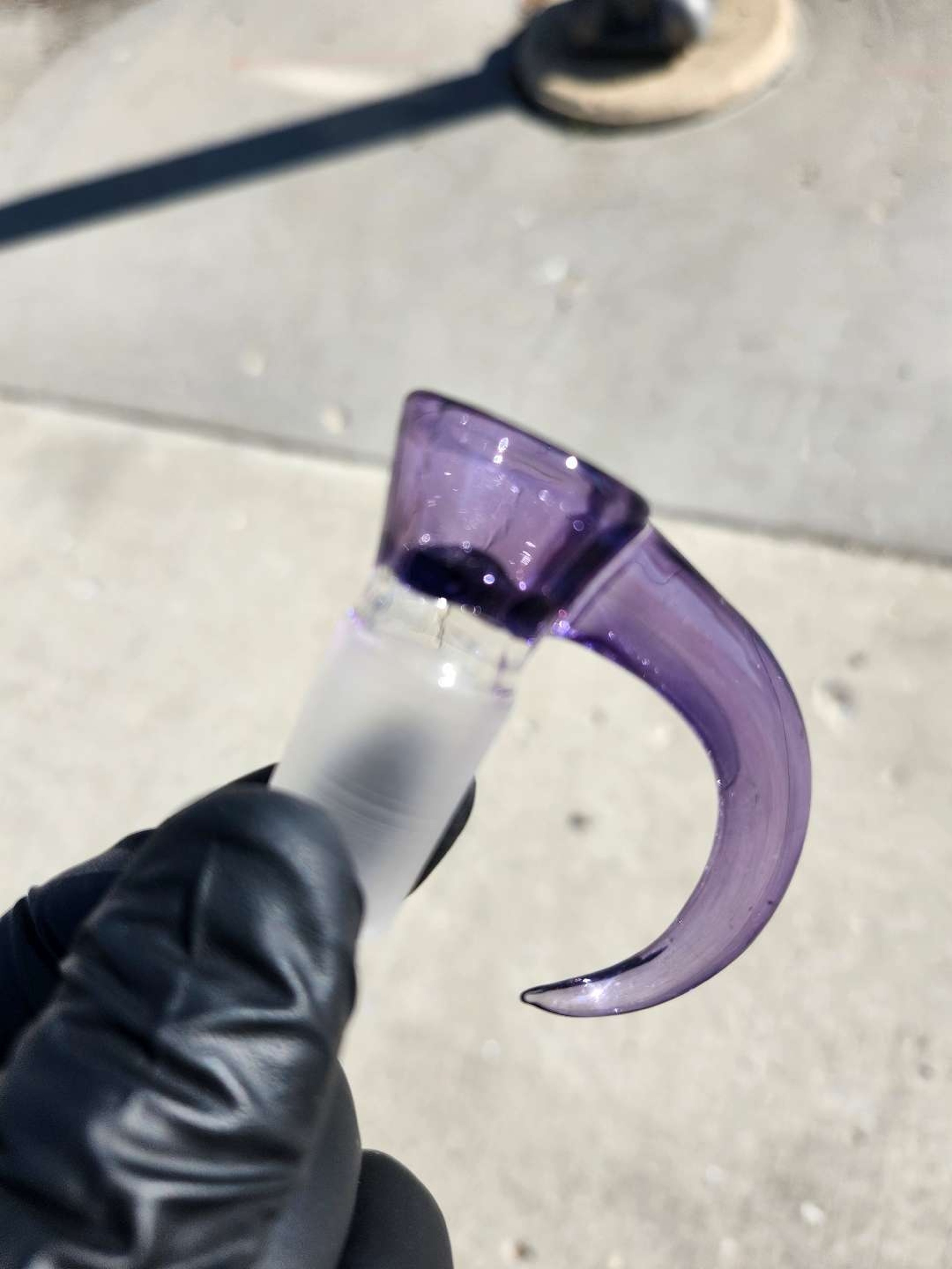 Preview pic of URE GLASS 18MM 4-HOLE SLIDE