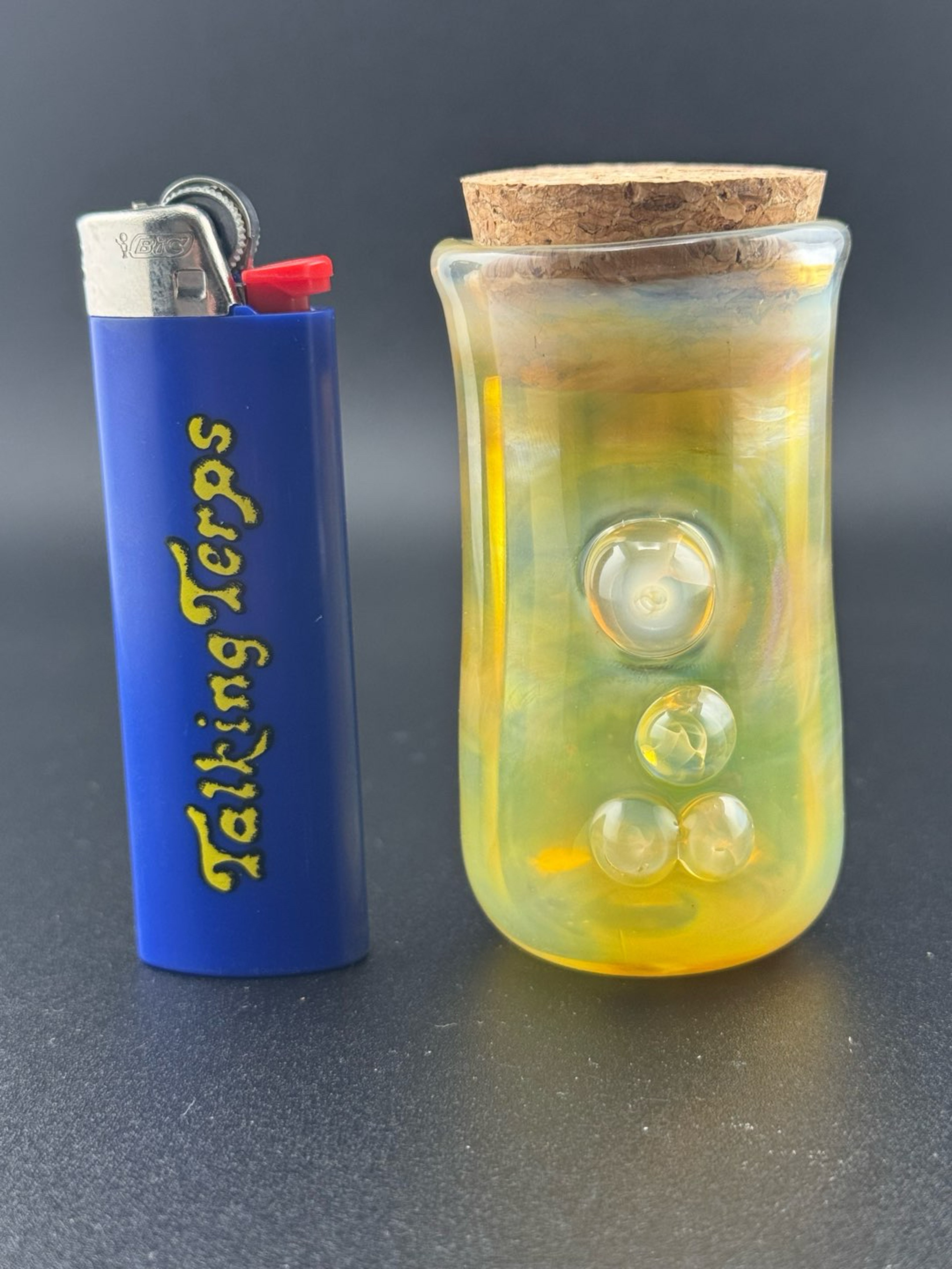 Preview pic of Silver Fume Nug Jar with fume attachment and dots