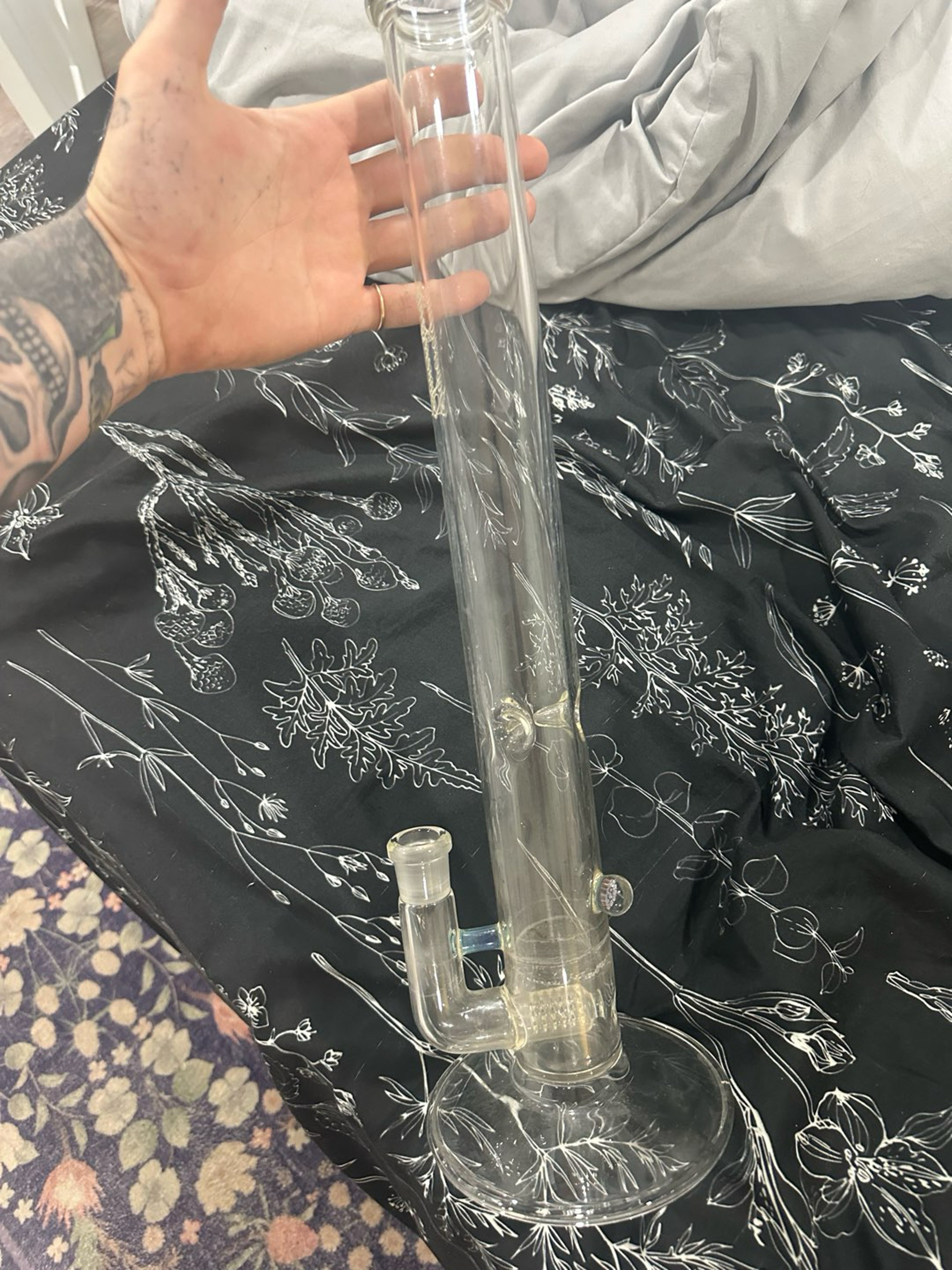 Preview pic of Sovereignty tube w Mille