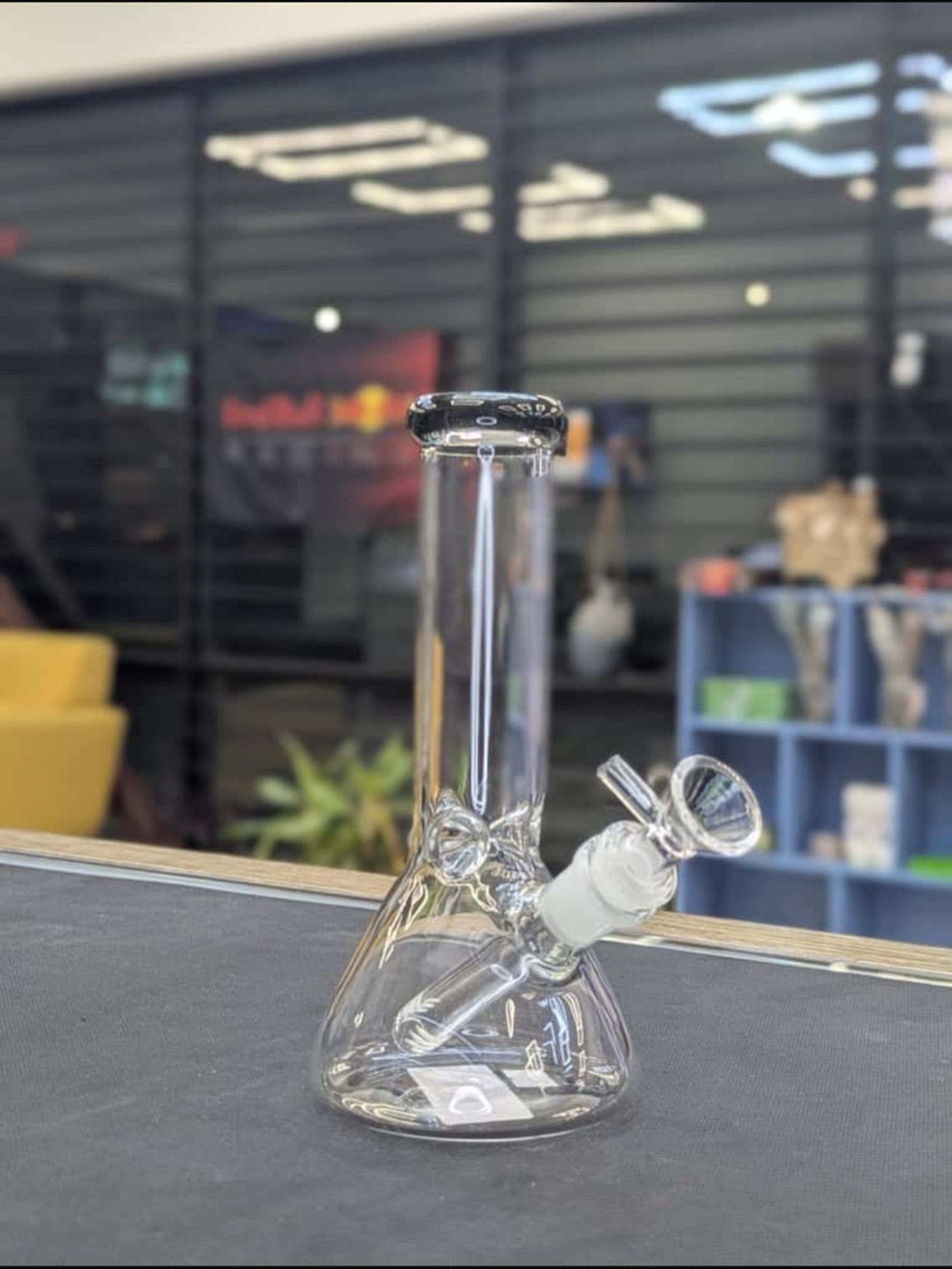Preview pic of Small Waterpipe with ice catcher