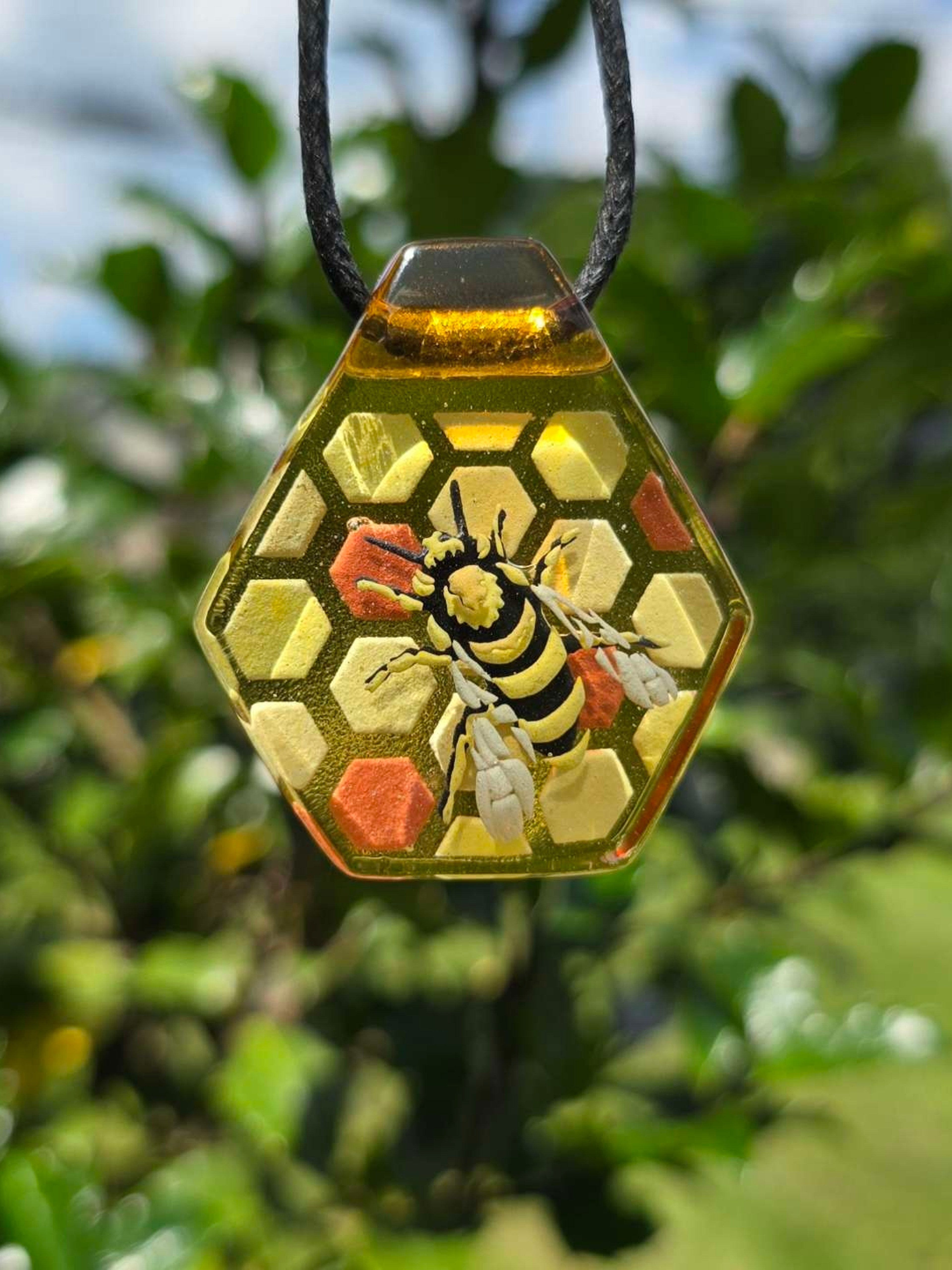 Preview pic of Honey Bee Honeycomb Layered Glow Pendant