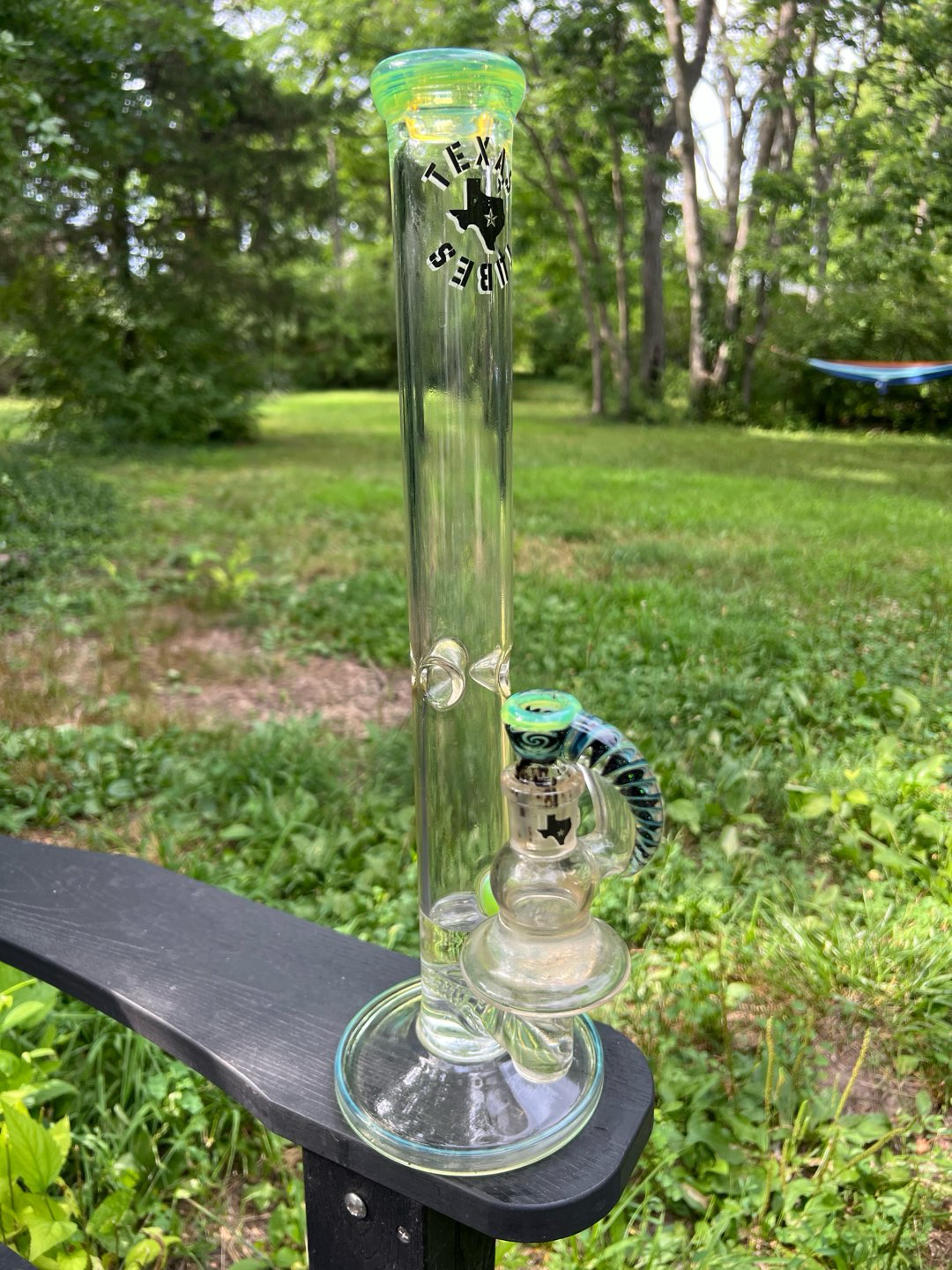 Preview pic of Texas Tubes 17” Green Slyme Dual Stemline with matching Dichroic Wigwag 18mm 5-hole slide