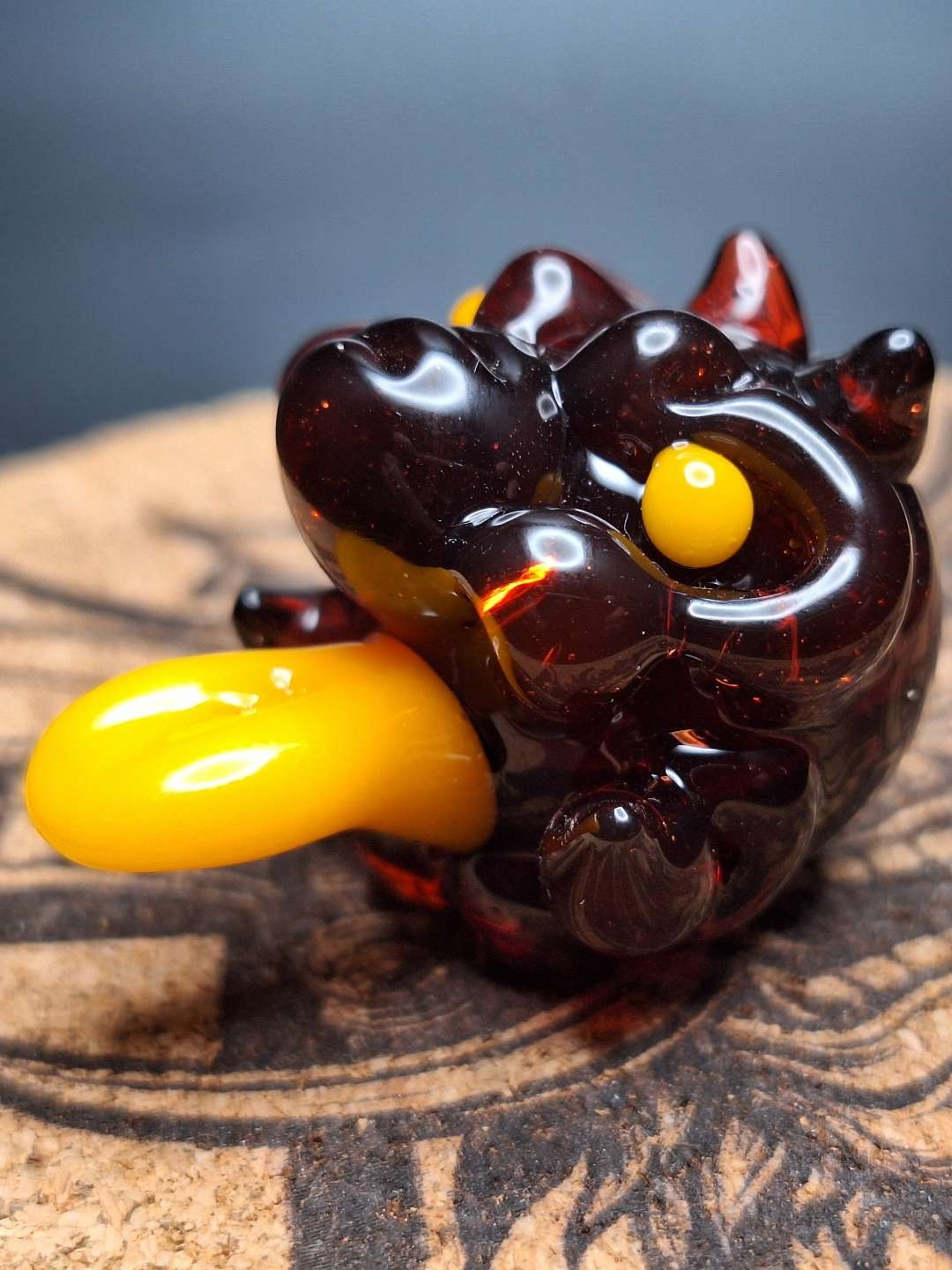 Preview pic of sculpted Carb cap (no reserve)