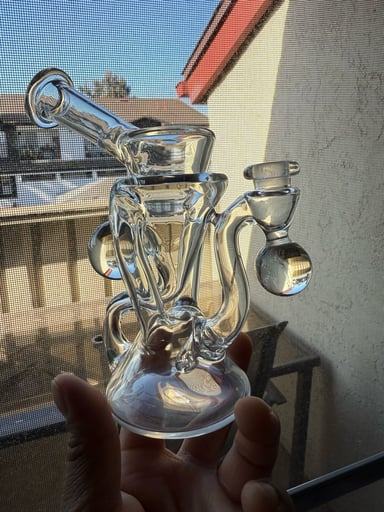 Preview pic of Adam Thomas Glass