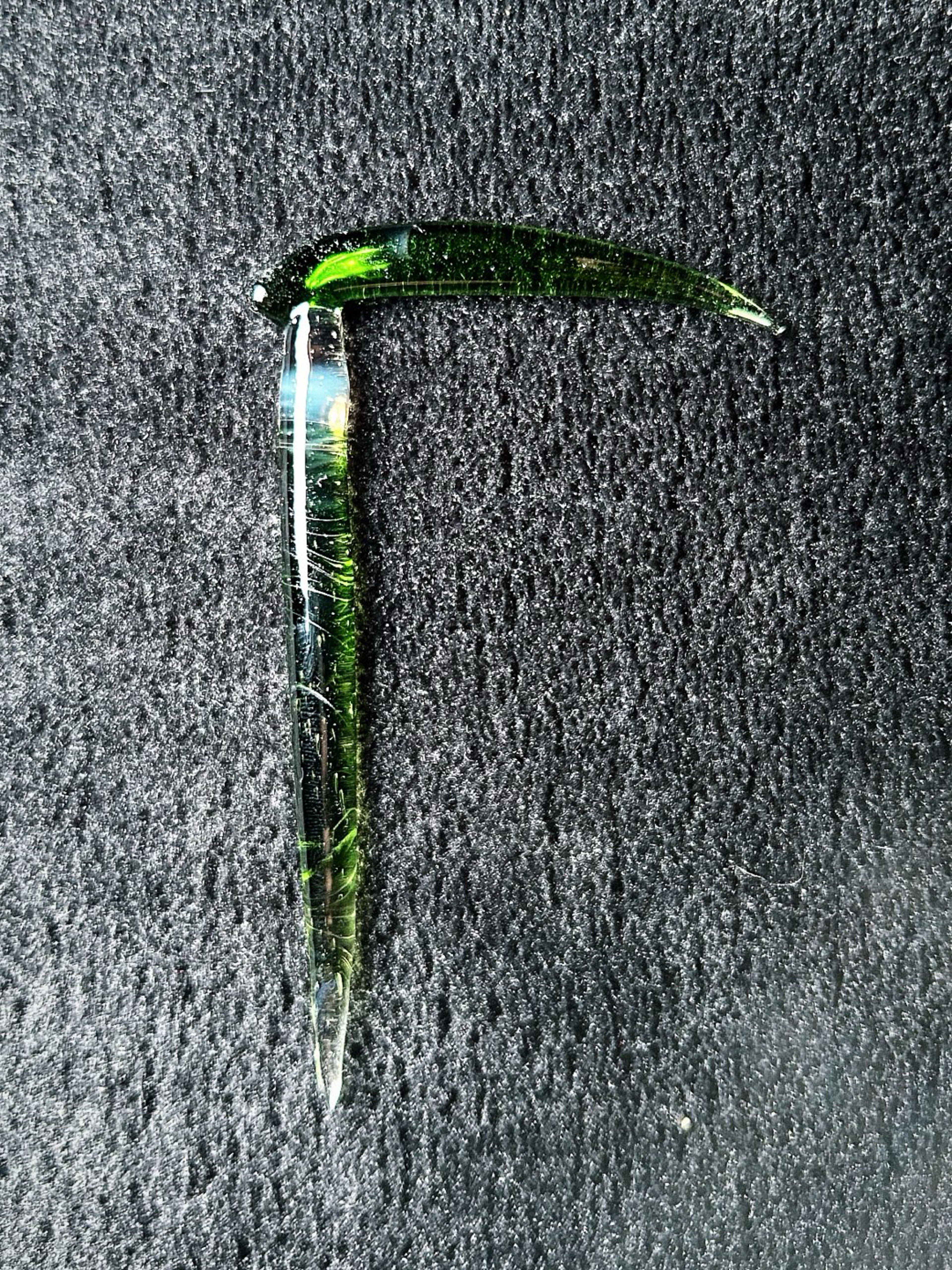 Preview pic of MarvinsGlass024 No Reserve Auction! 🐍