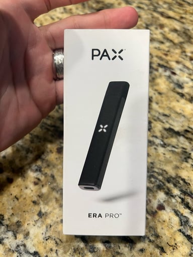 Preview pic of Pax Era Pro Black Battery