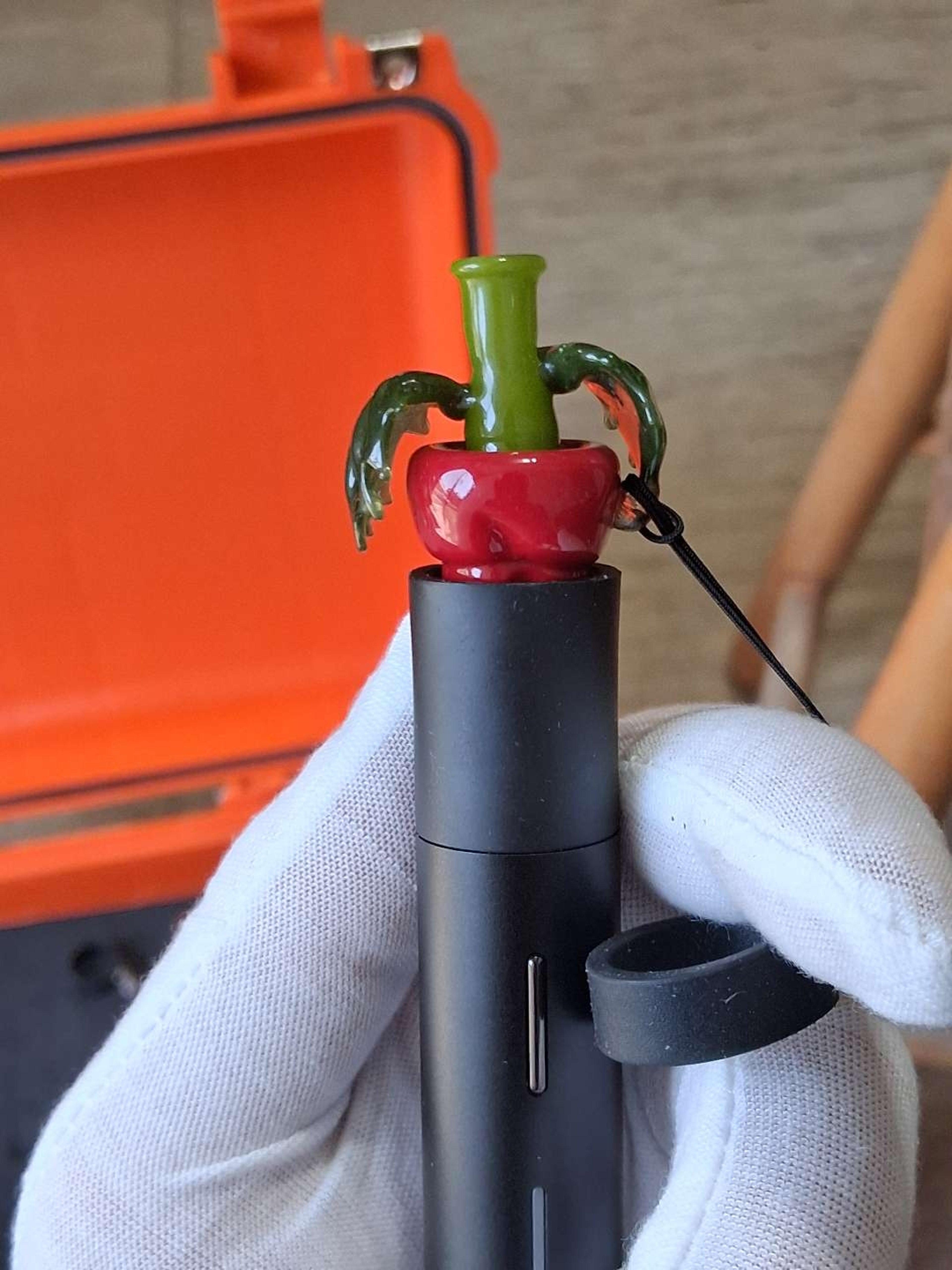 Preview pic of Plant sprout puffco pivot top