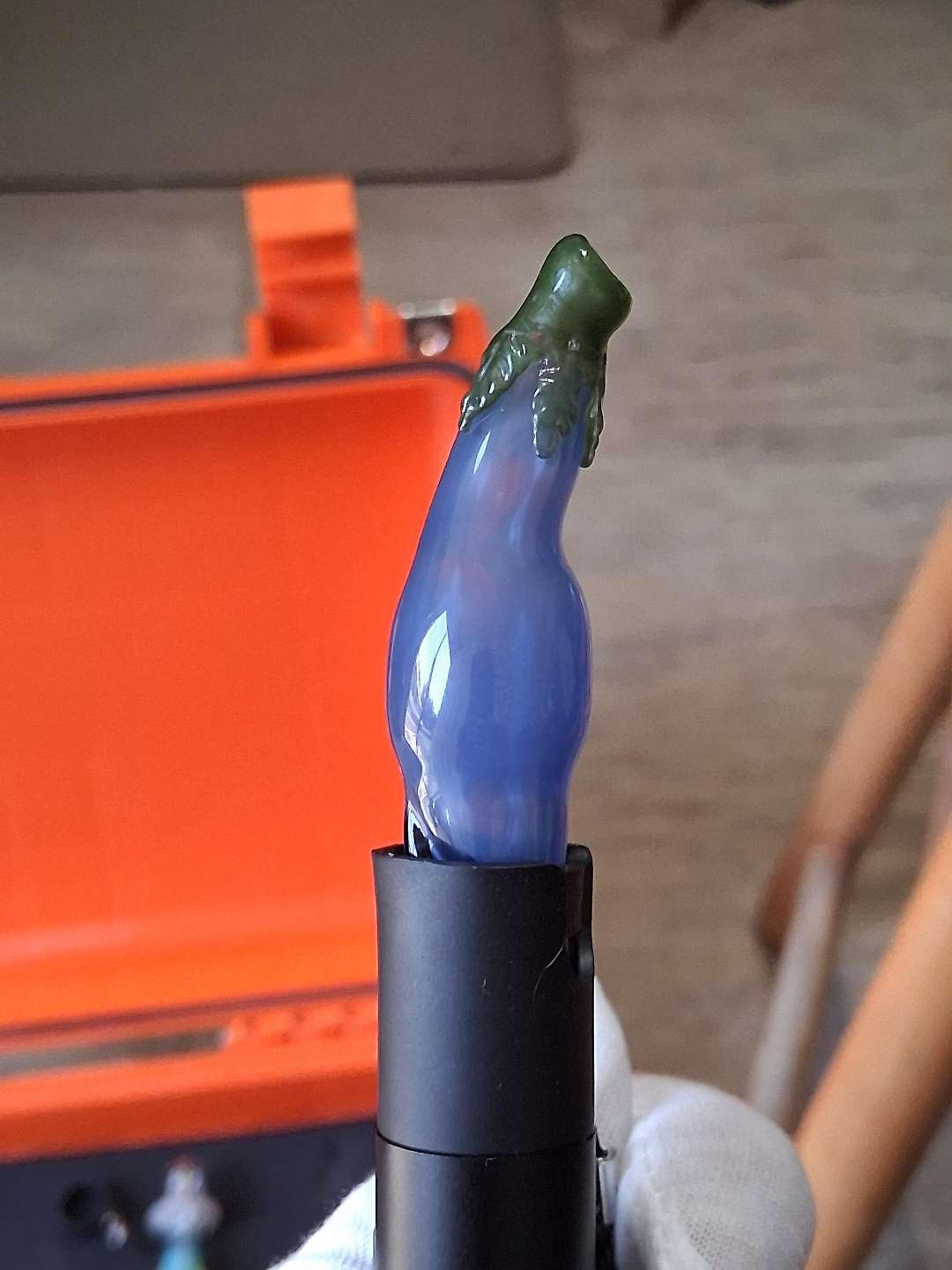 Preview pic of Egg plant puffco pivot top and tether