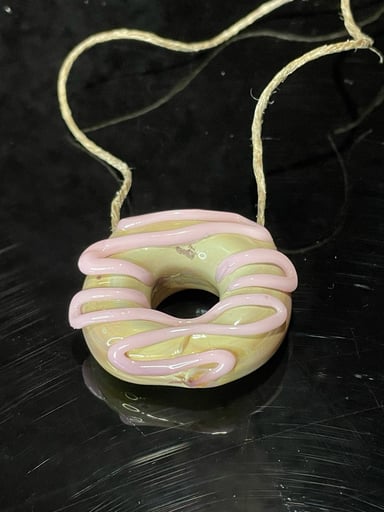Preview pic of Donut pendant