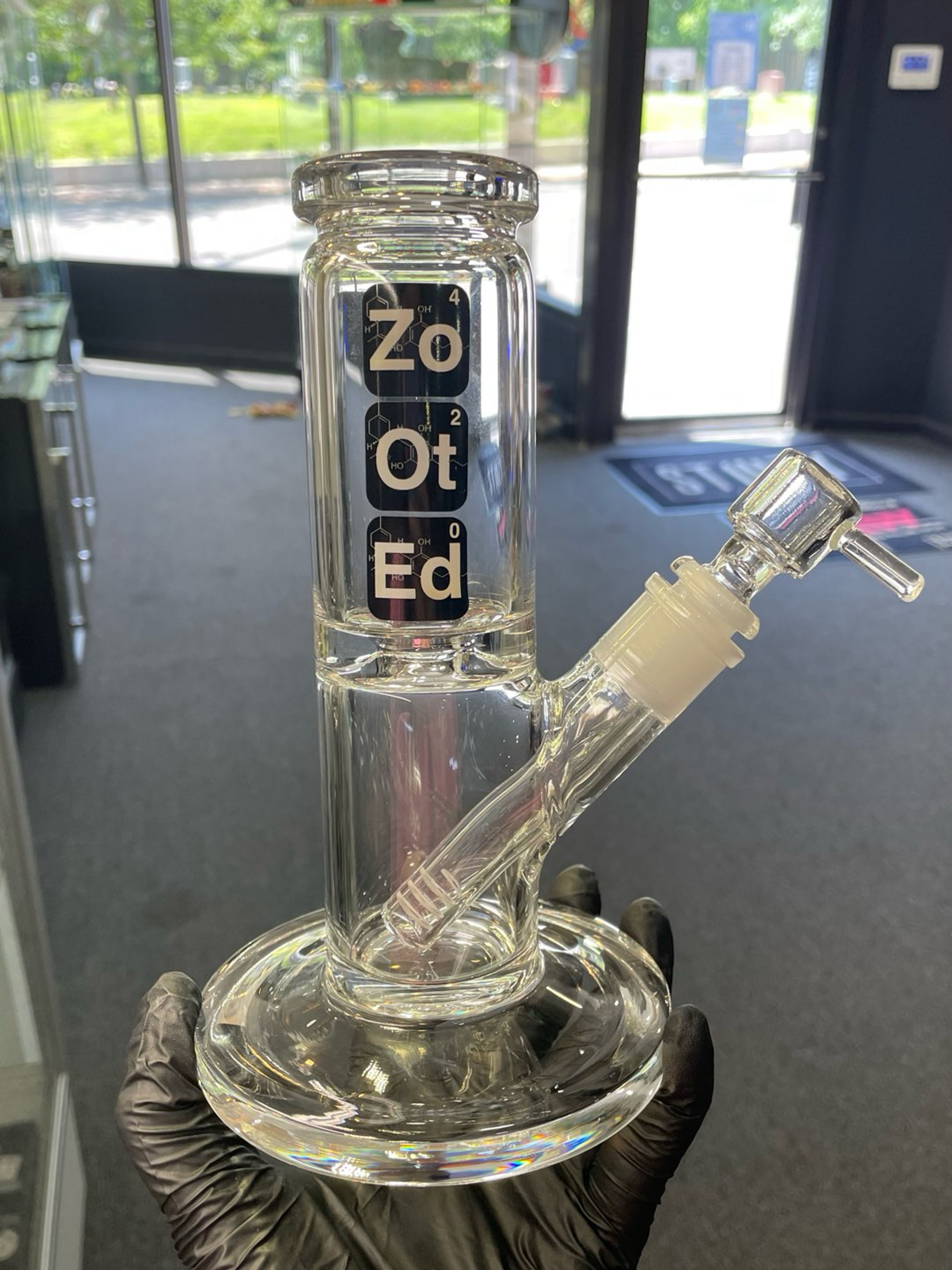 Preview pic of Zooted Short Tube 8” Waterpipe
