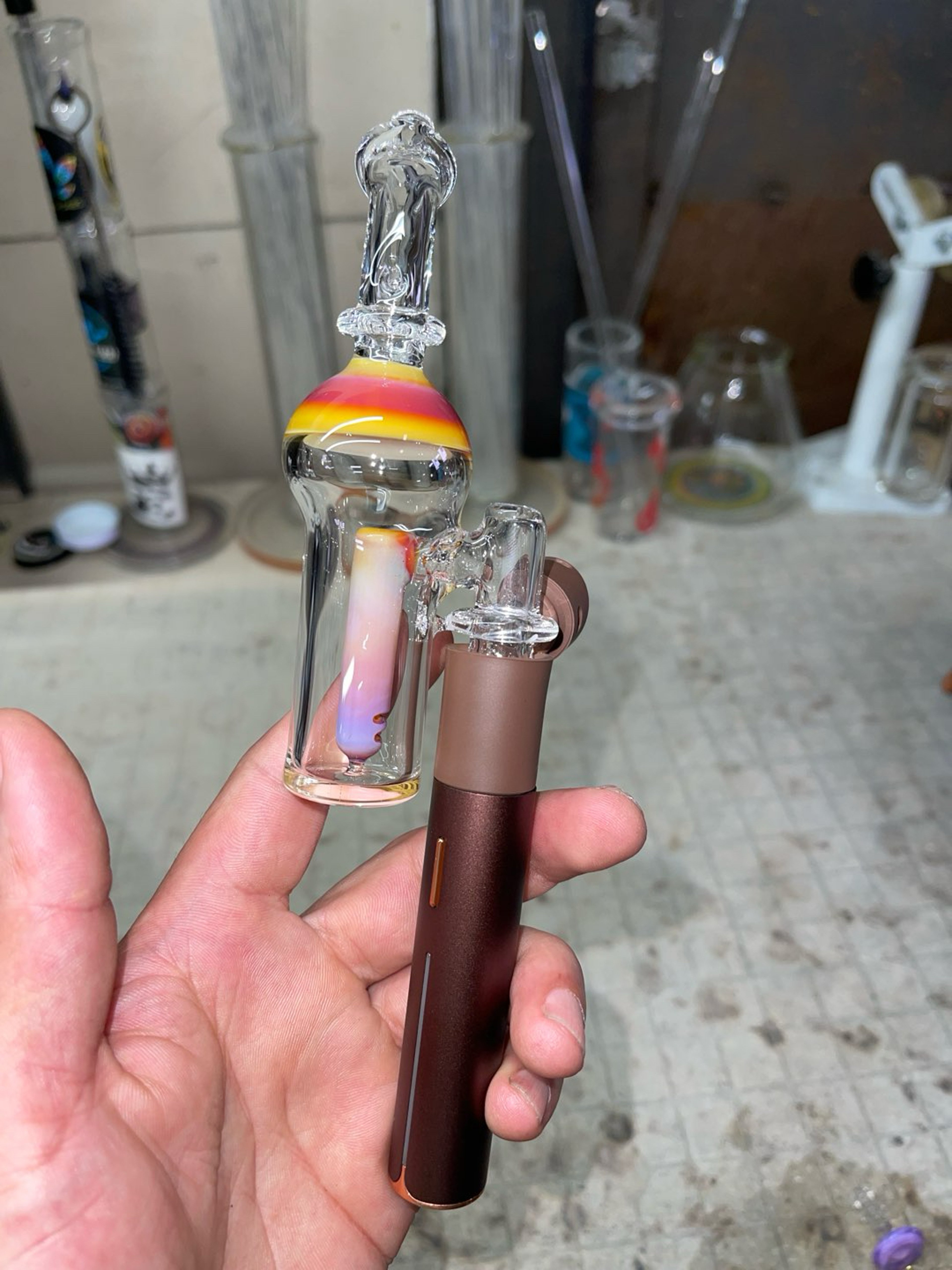 Preview pic of Pivot spinner pearl(device not included) pomegranate over canary color