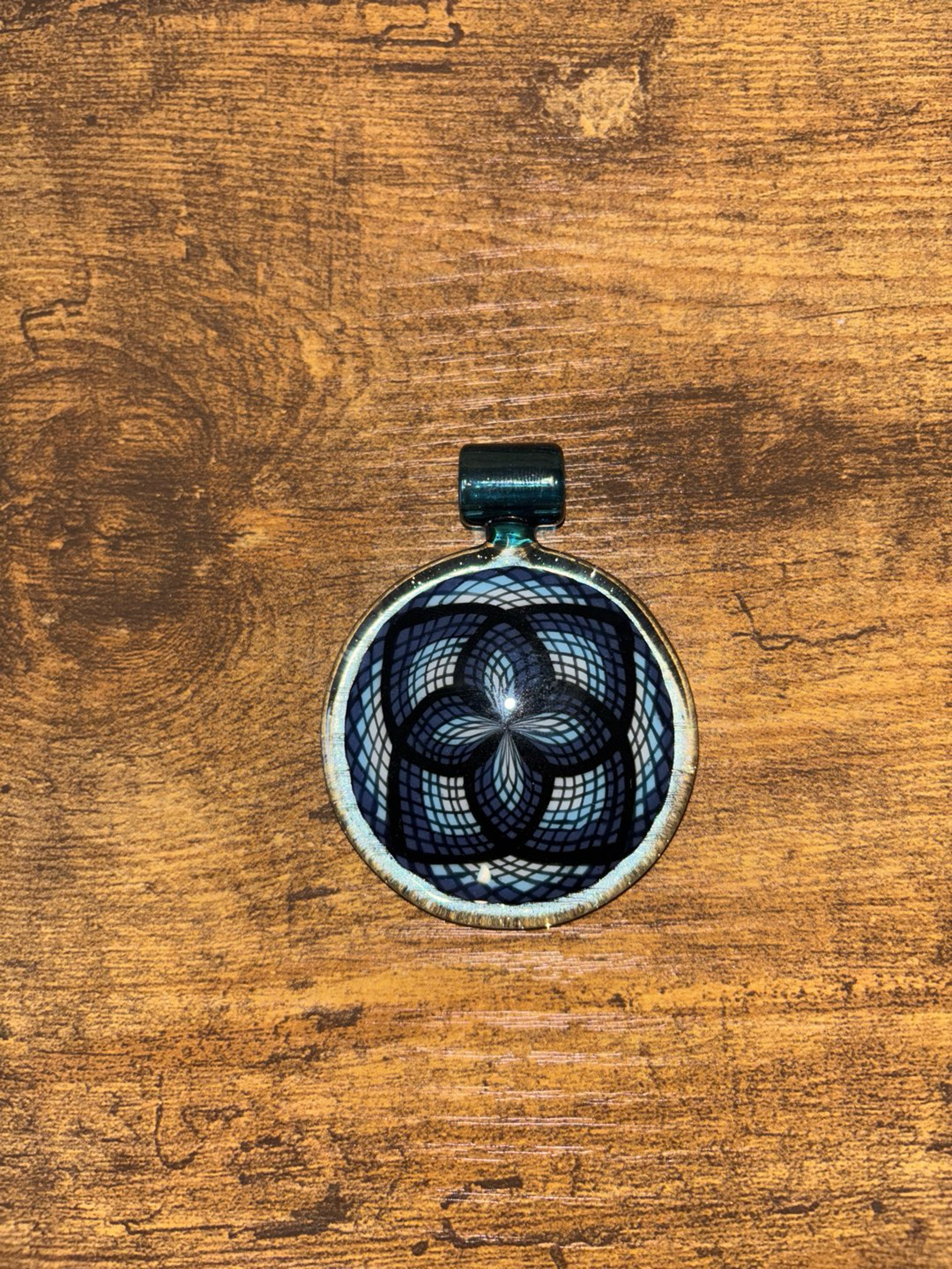 Preview pic of Fillacello Pendy - Takoda Madrona