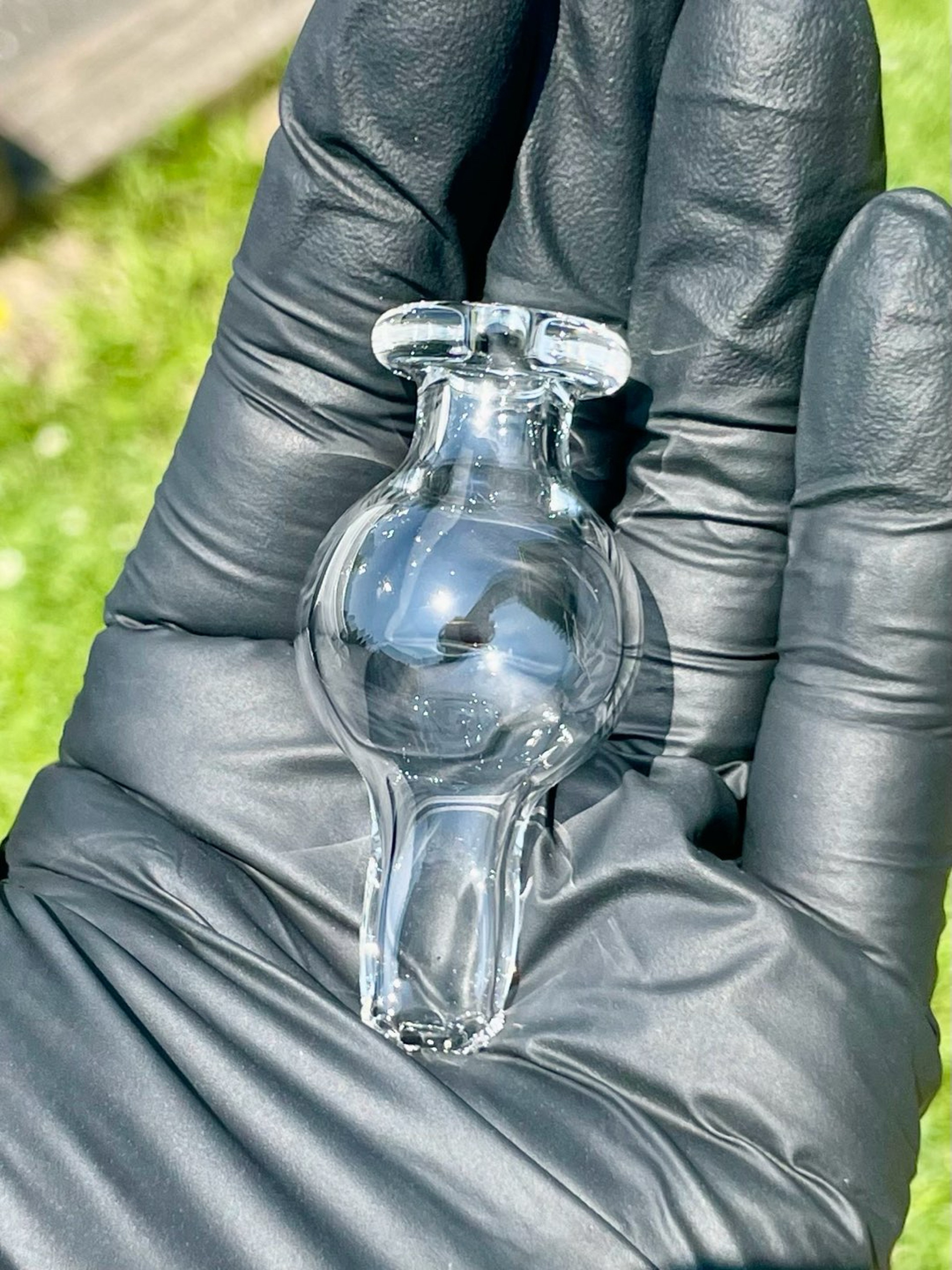 Preview pic of Bubble cap clear jam glass