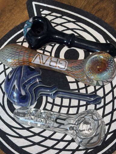 Preview pic of Hand pipe Lot