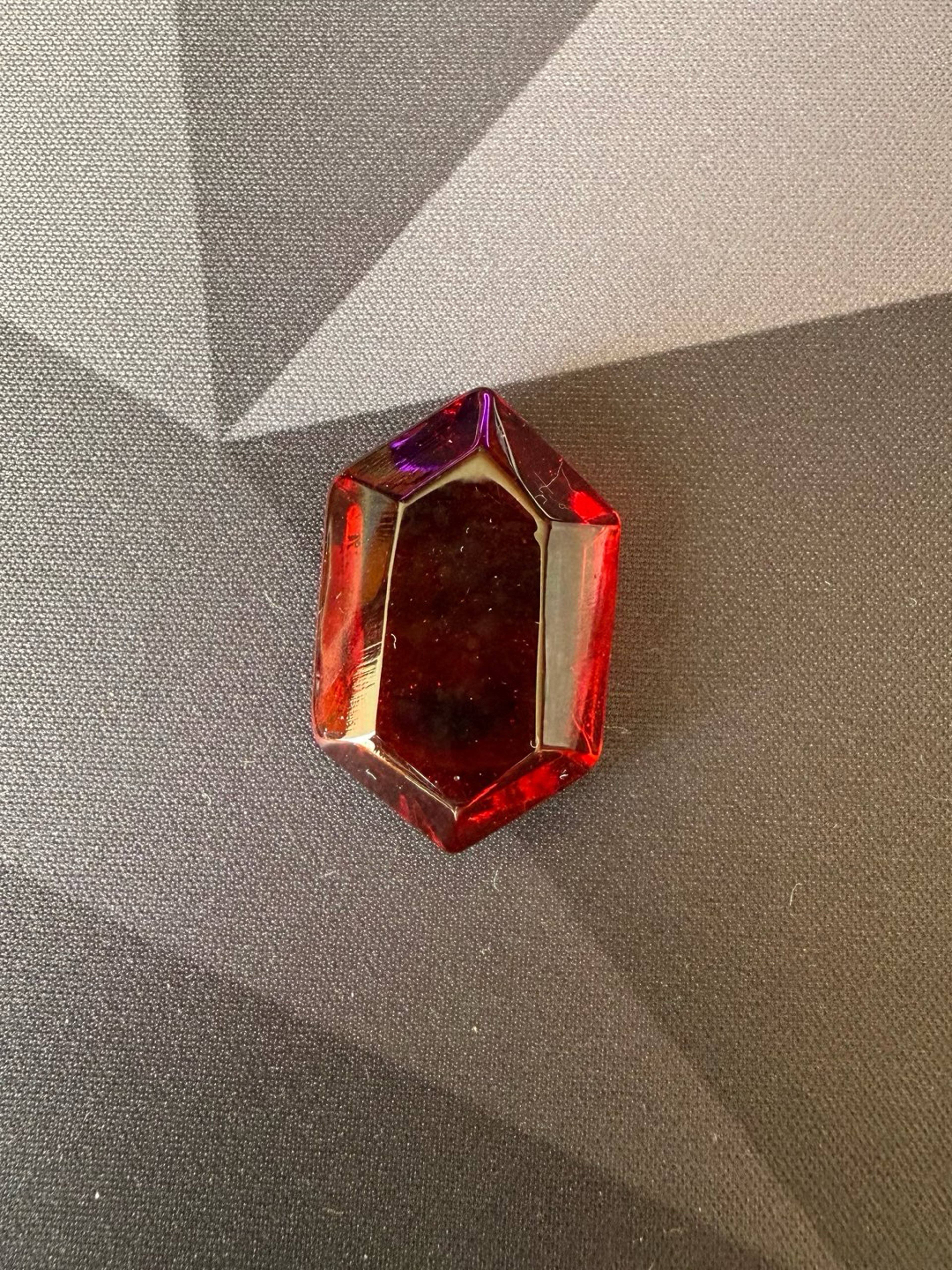 Preview pic of Spacewalk Glass Rupee
