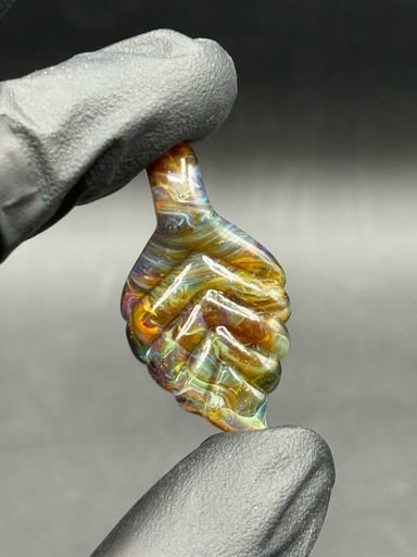 Preview pic of Leaf pendant