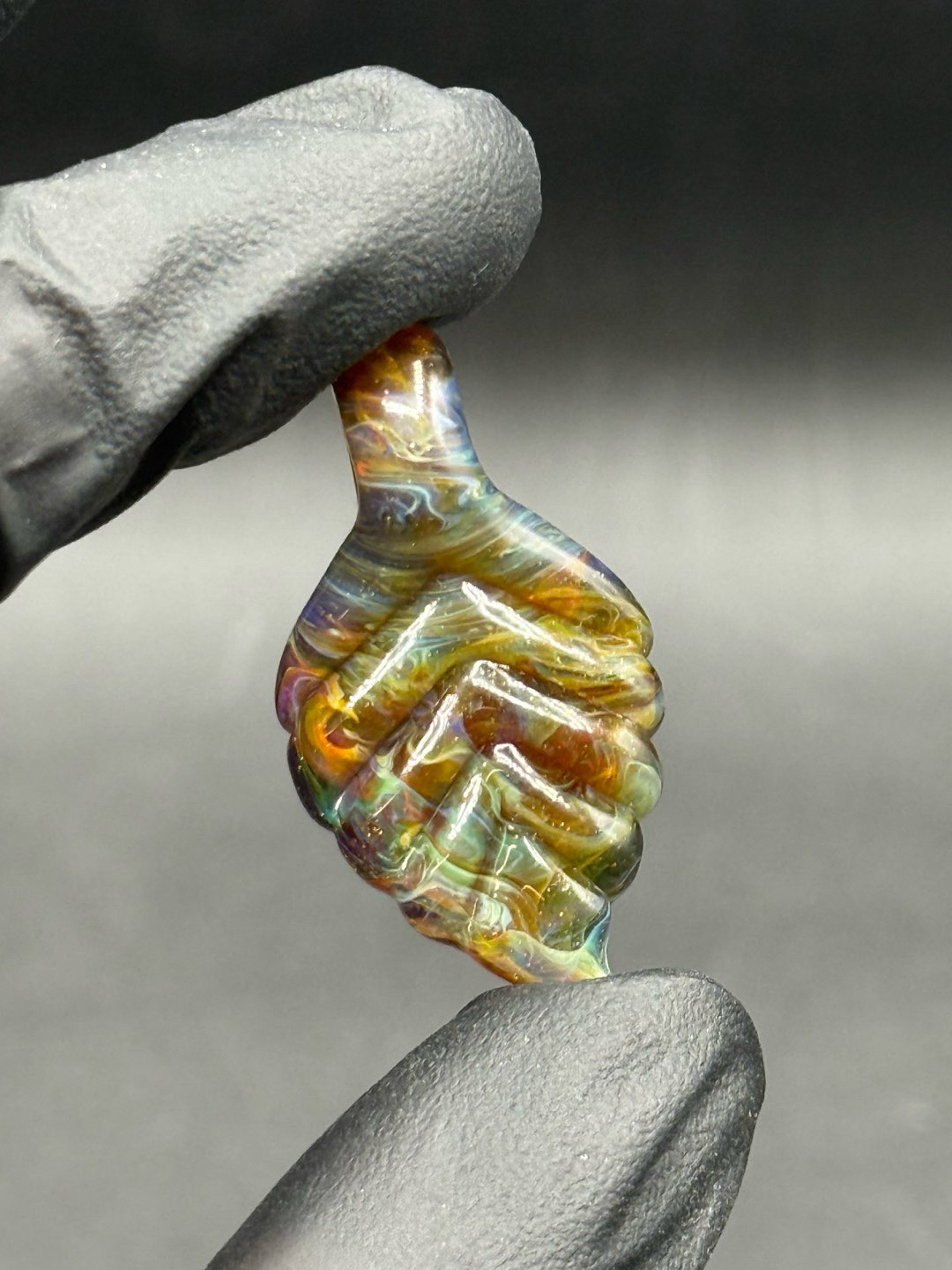 Leaf pendant image 0