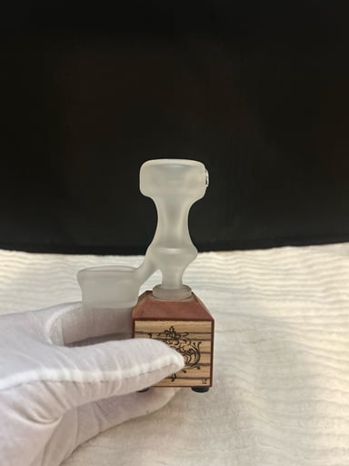 Preview pic of Goldman Glass Sandblasted Slide with lighter holder