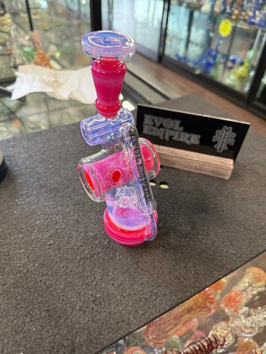 Preview pic of Evol empire puffco attachment