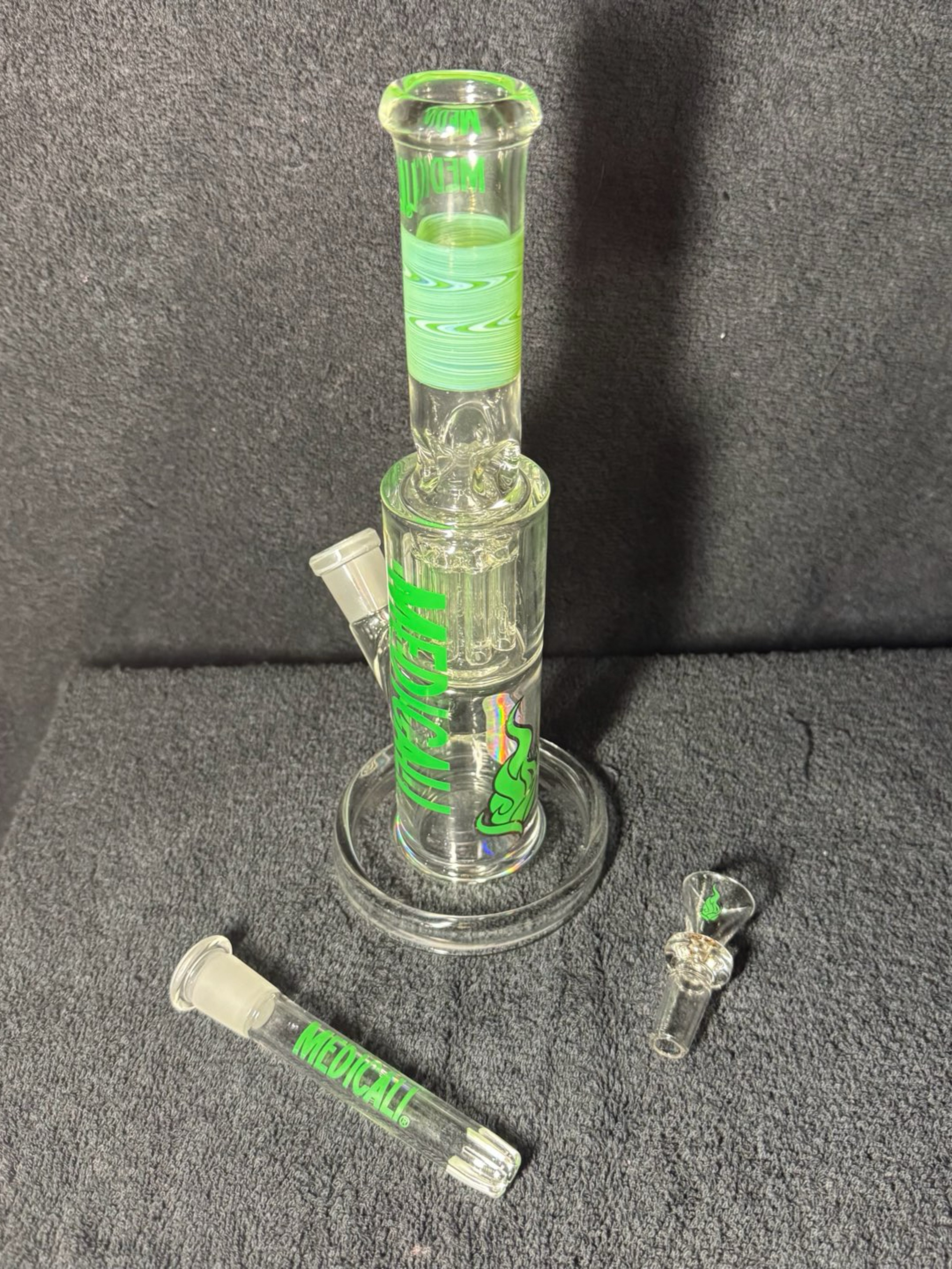 Preview pic of Medicali 10 1/2” complete Green Wig-Wag