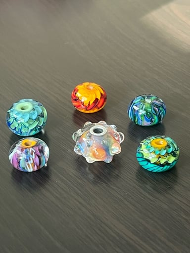 Preview pic of Glass beads