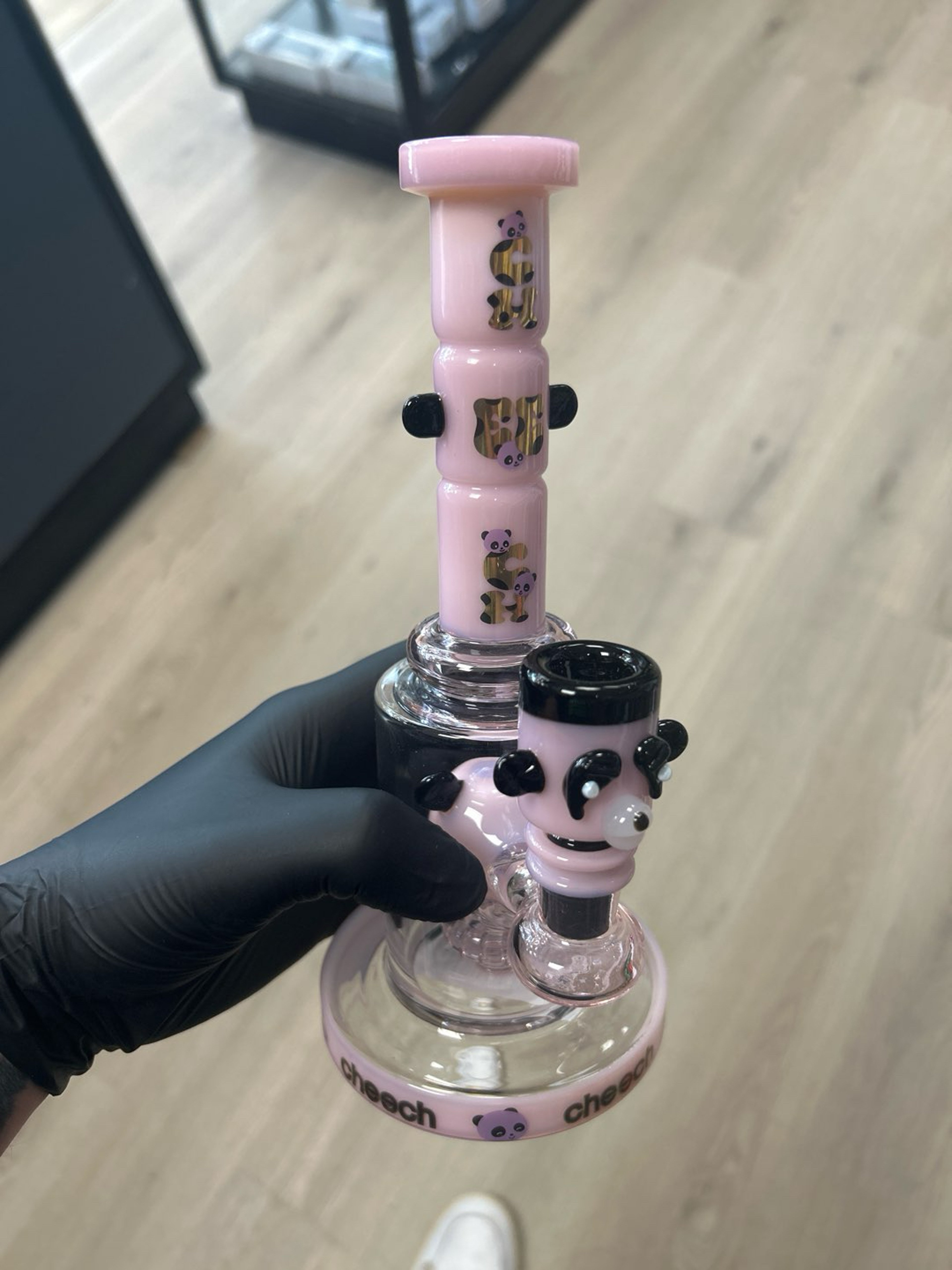 Preview pic of Cheech bong