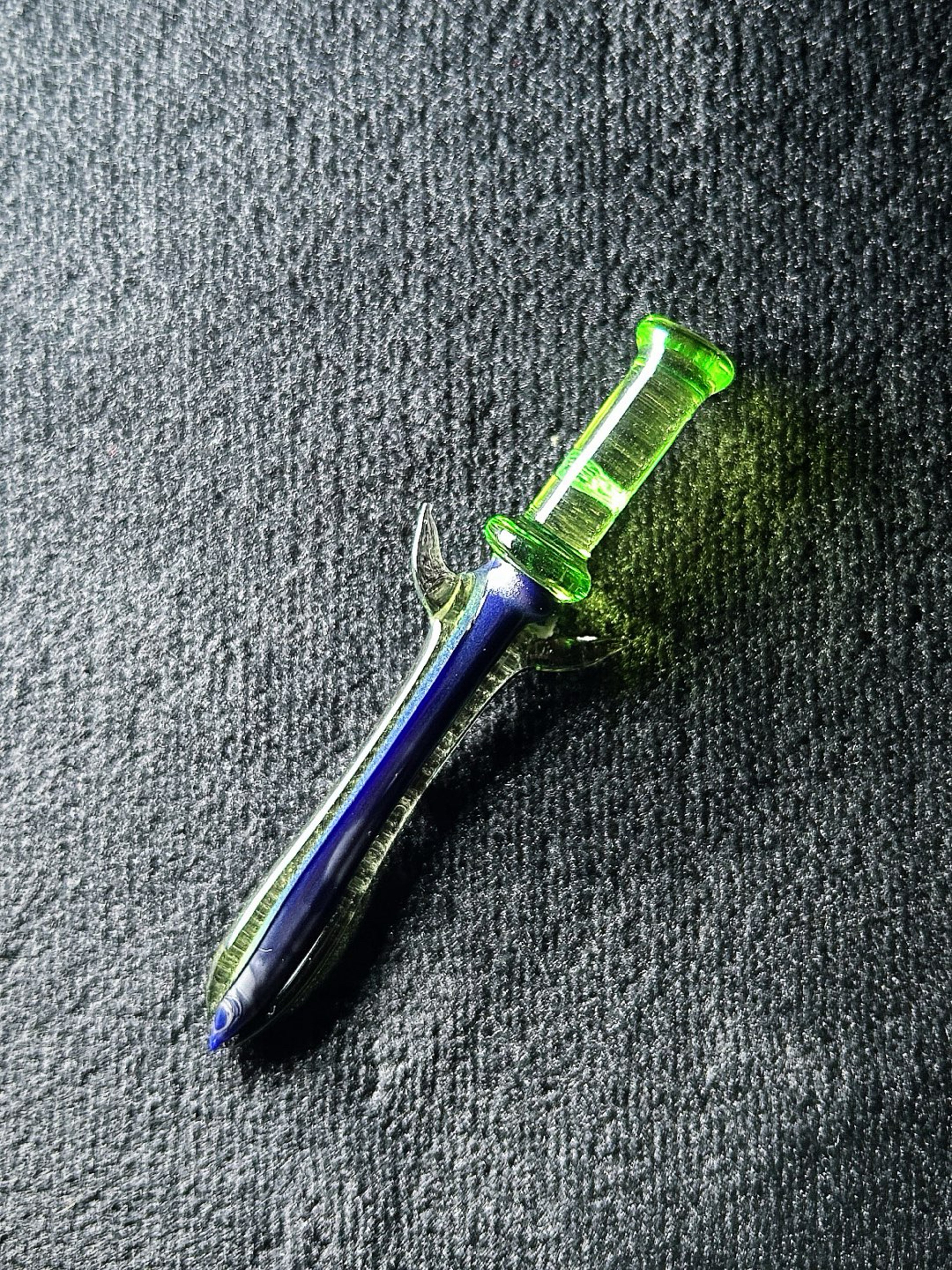 Preview pic of MarvinsGlass024 No Reserve Auction! 🐍