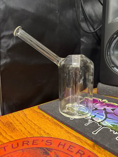 Preview pic of Licit Glass - Can Rig