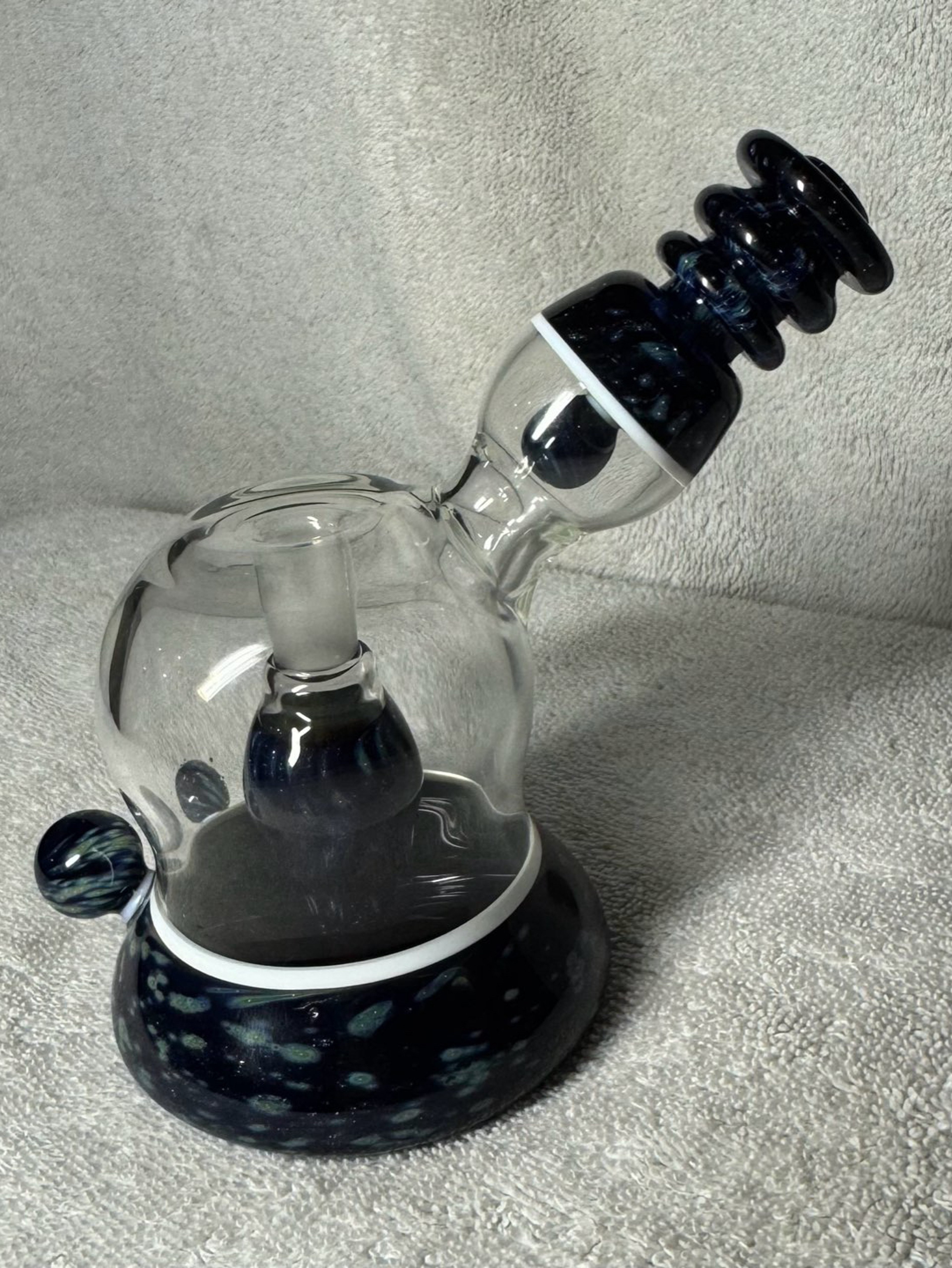Preview pic of Space traveler, mini taster Turner Church