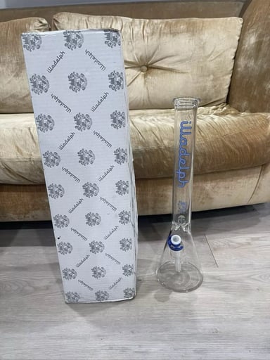 Preview pic of BEAKER BUNDLE! Tall Blue Label Illy, 3 Mavs!