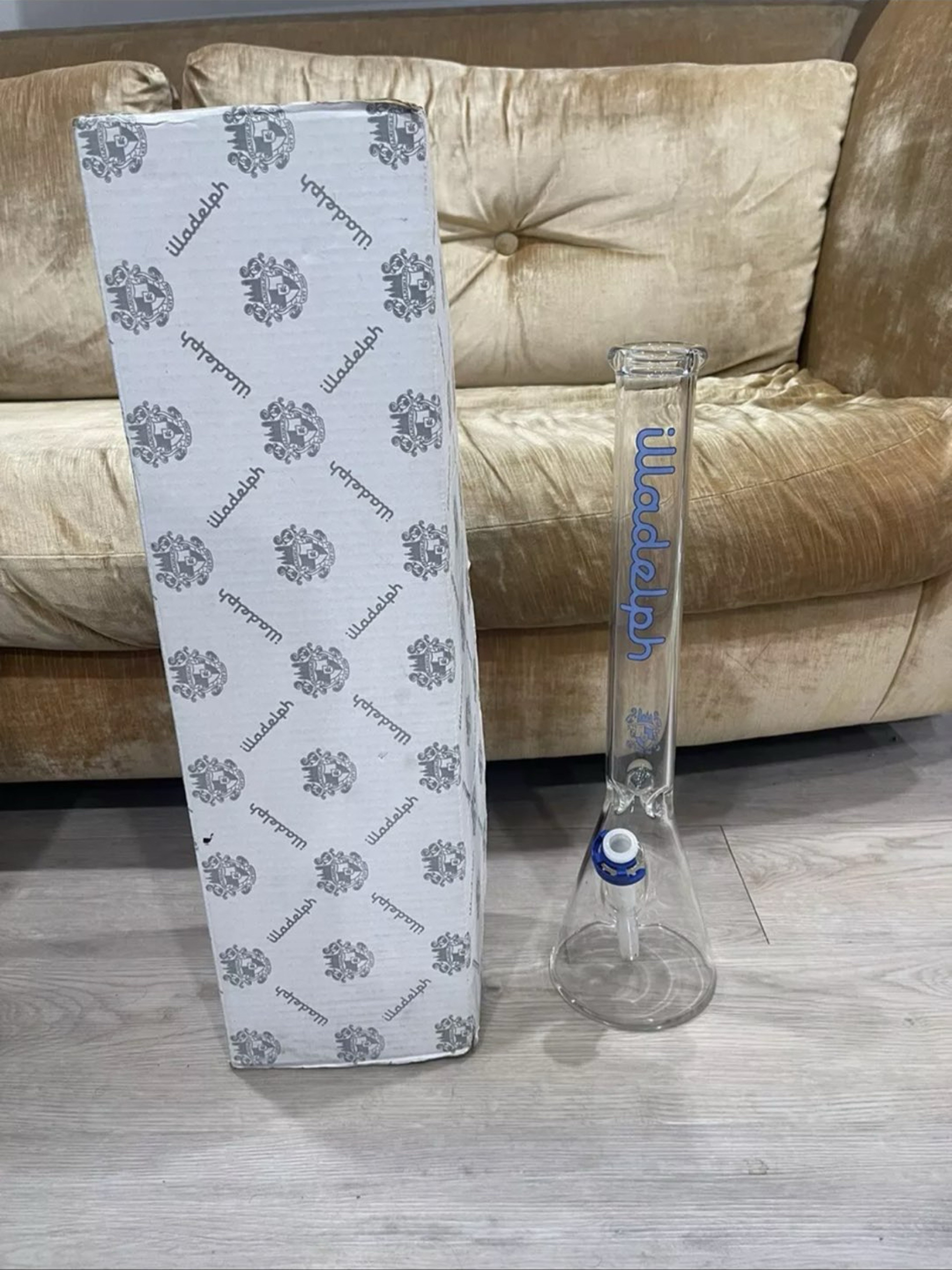 Preview pic of BEAKER BUNDLE! Tall Blue Label Illy, 3 Mavs!