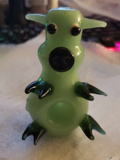 Preview pic of Green slyme piggy pipe