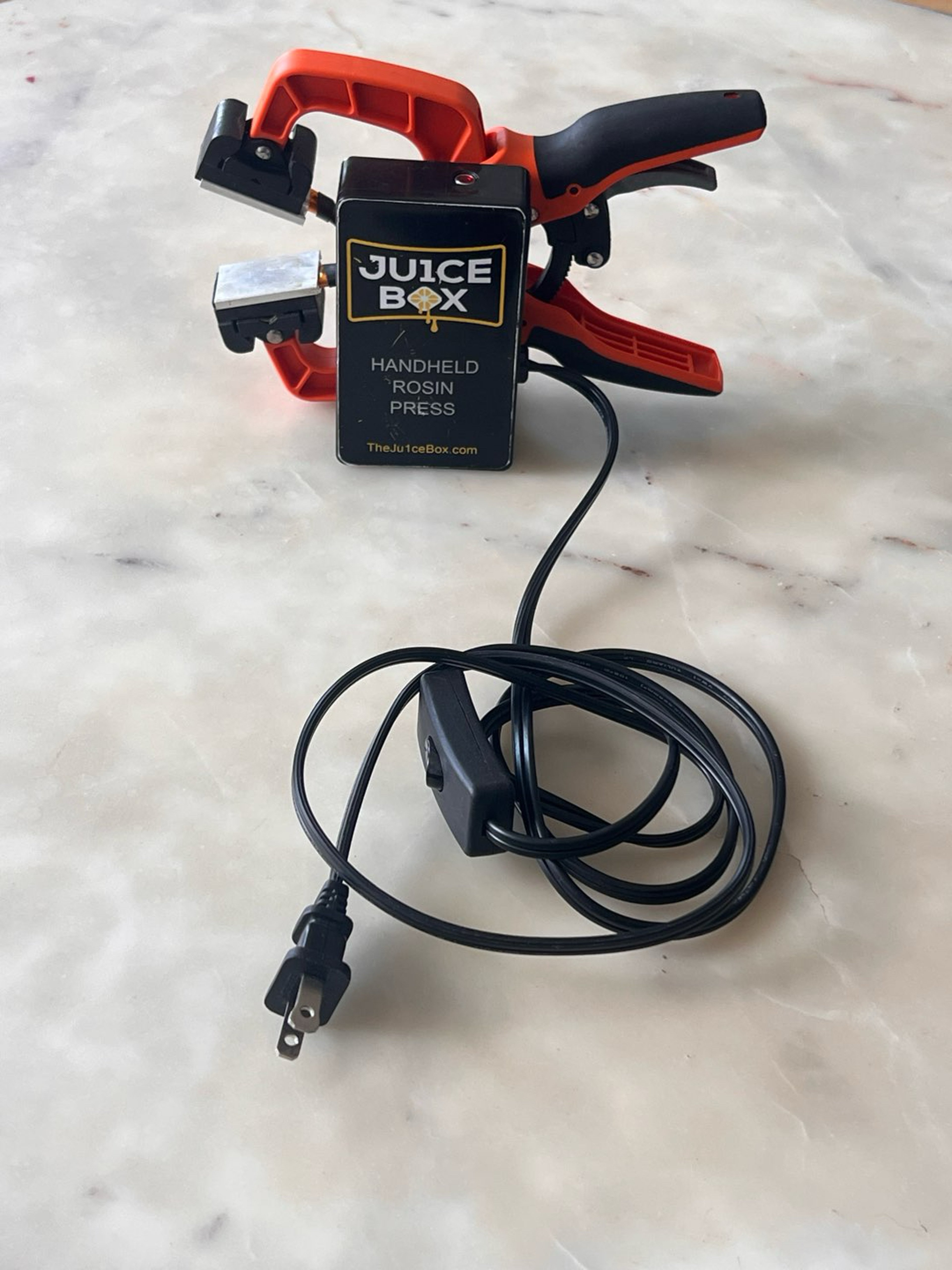 Preview pic of “Juice Box” Handheld Rosin Press