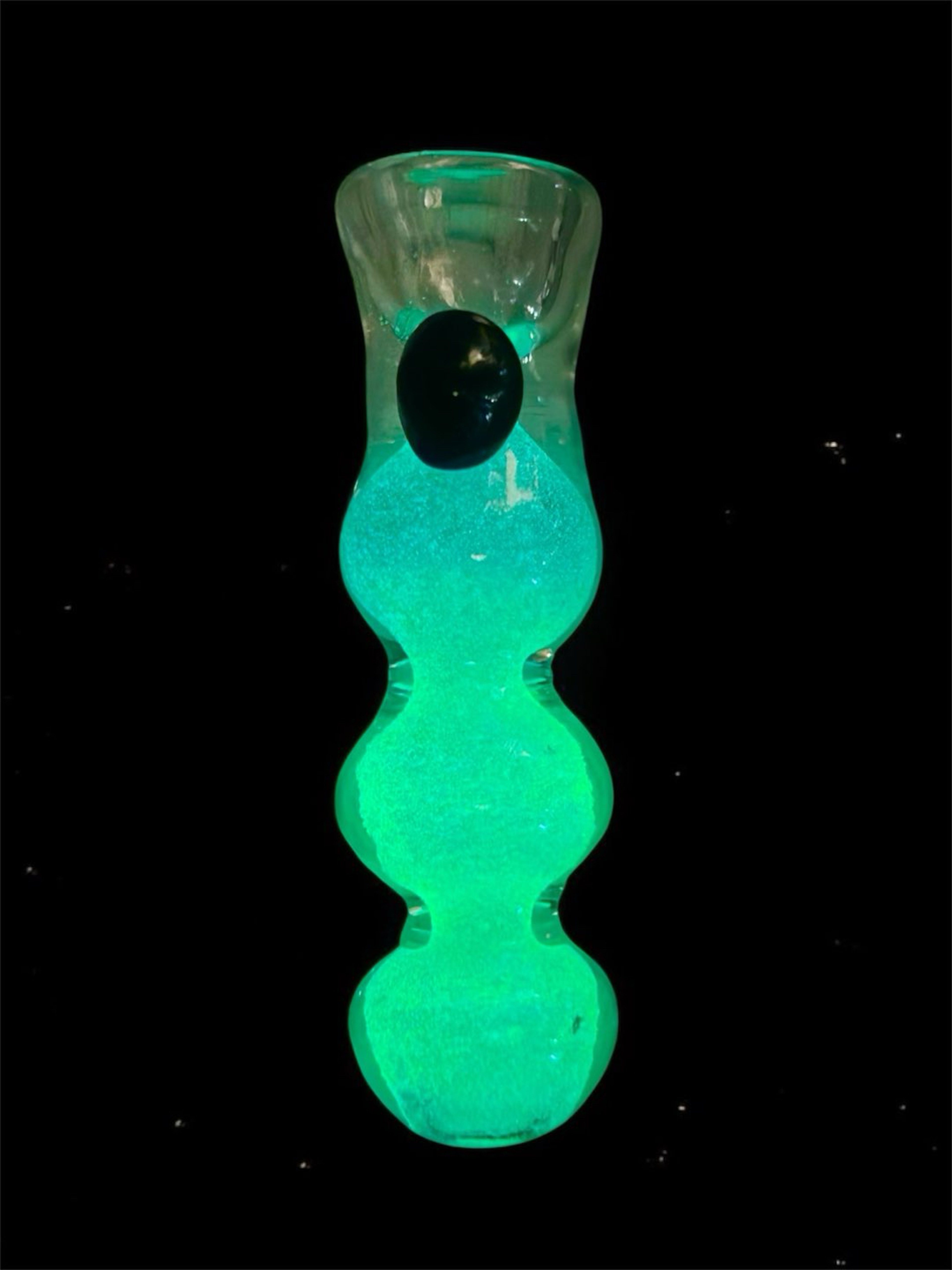 Preview pic of Glow in the Dark ❇️ 3.5” Marbled Glass Chillum