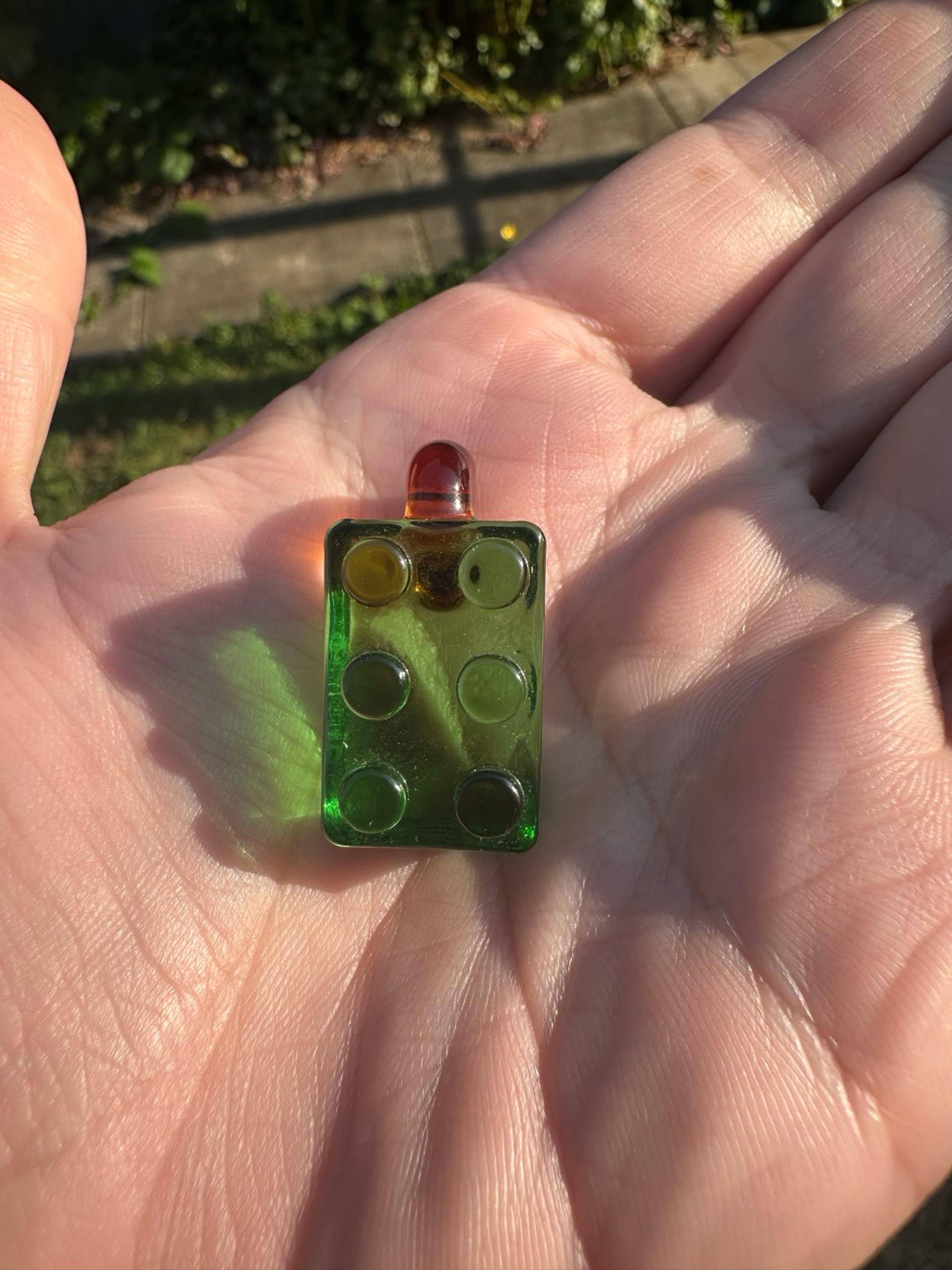 Preview pic of Illego pendant