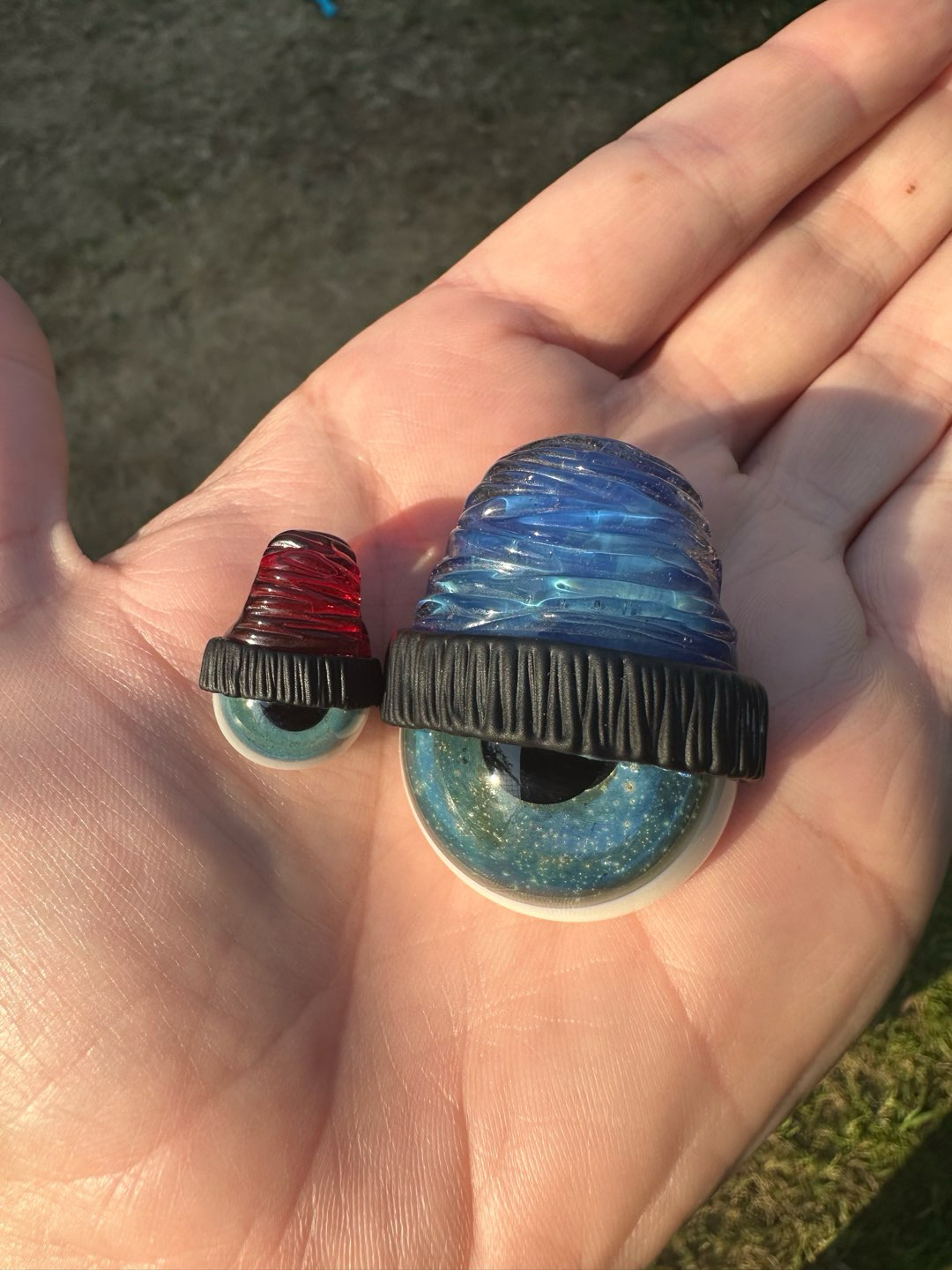 Preview pic of Junkie glass eye beanie pendants