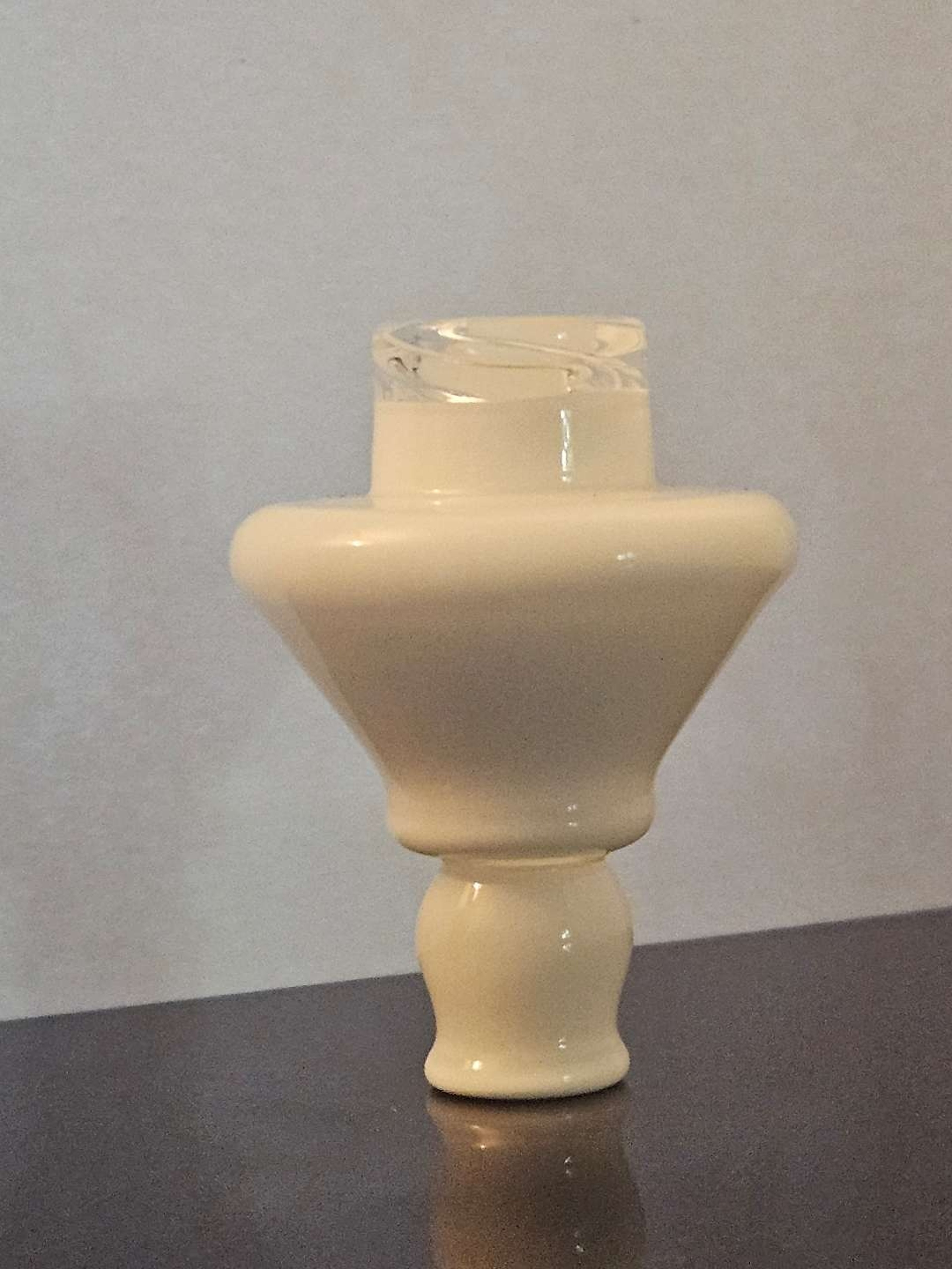 Preview pic of White ozf cap with perfect coil and air flow made to fit xl banger coil size is
