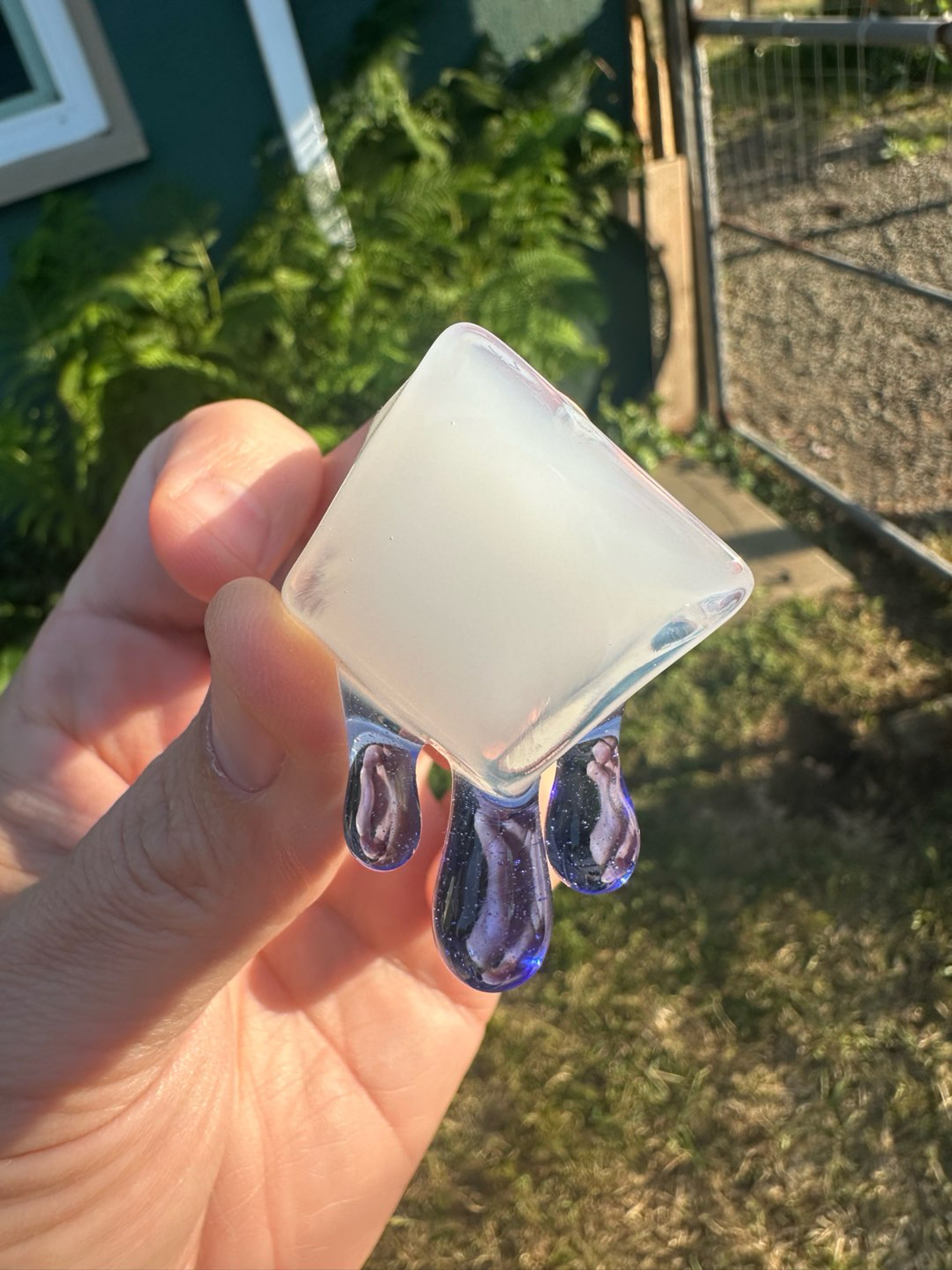 Preview pic of Chaka drippy ice cube pendant