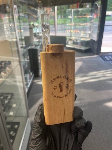 Preview pic of Bearded Large Chillum Dugout
