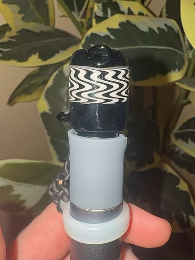 Preview pic of Monochrome pivot top