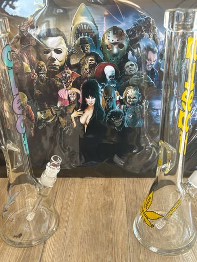 Preview pic of Aleaf beaker bong