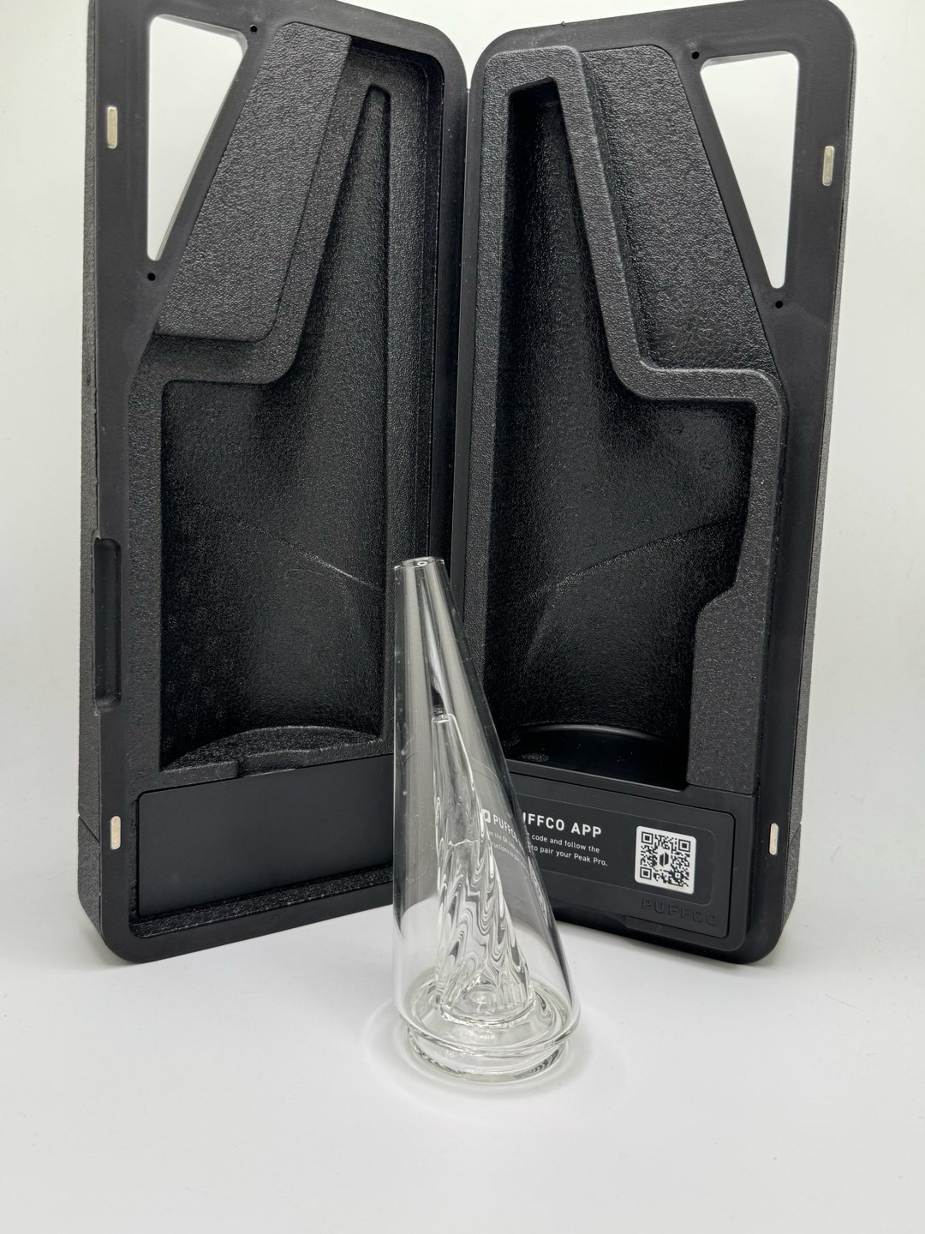 Preview pic of Puffco Replacement V2 Glass & Case