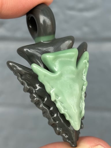 Preview pic of ETR Double Arrowhead Pendant