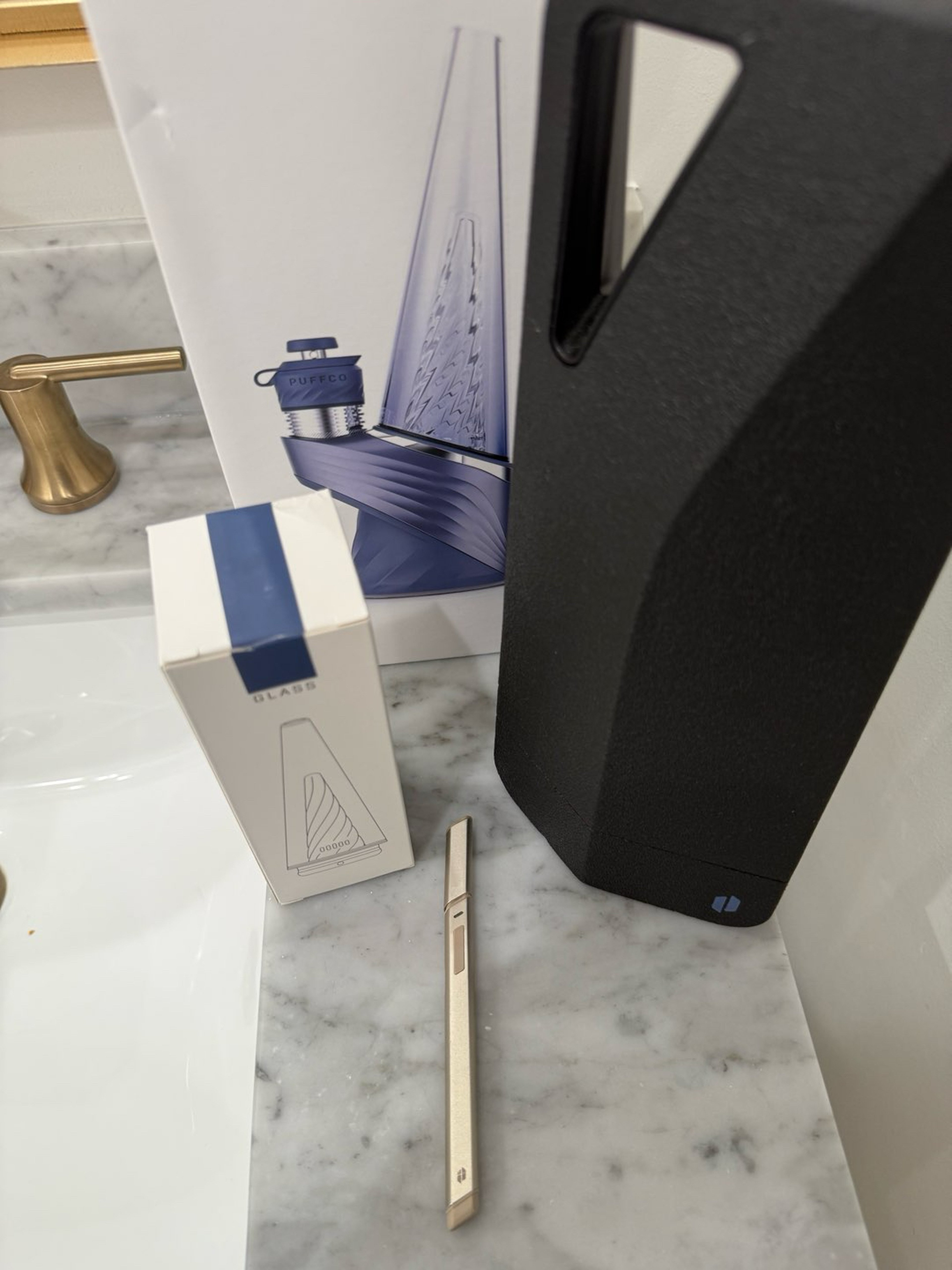 Preview pic of Puffco Peak Pro Storm w/ Hotknife (Glass Is Brand New)