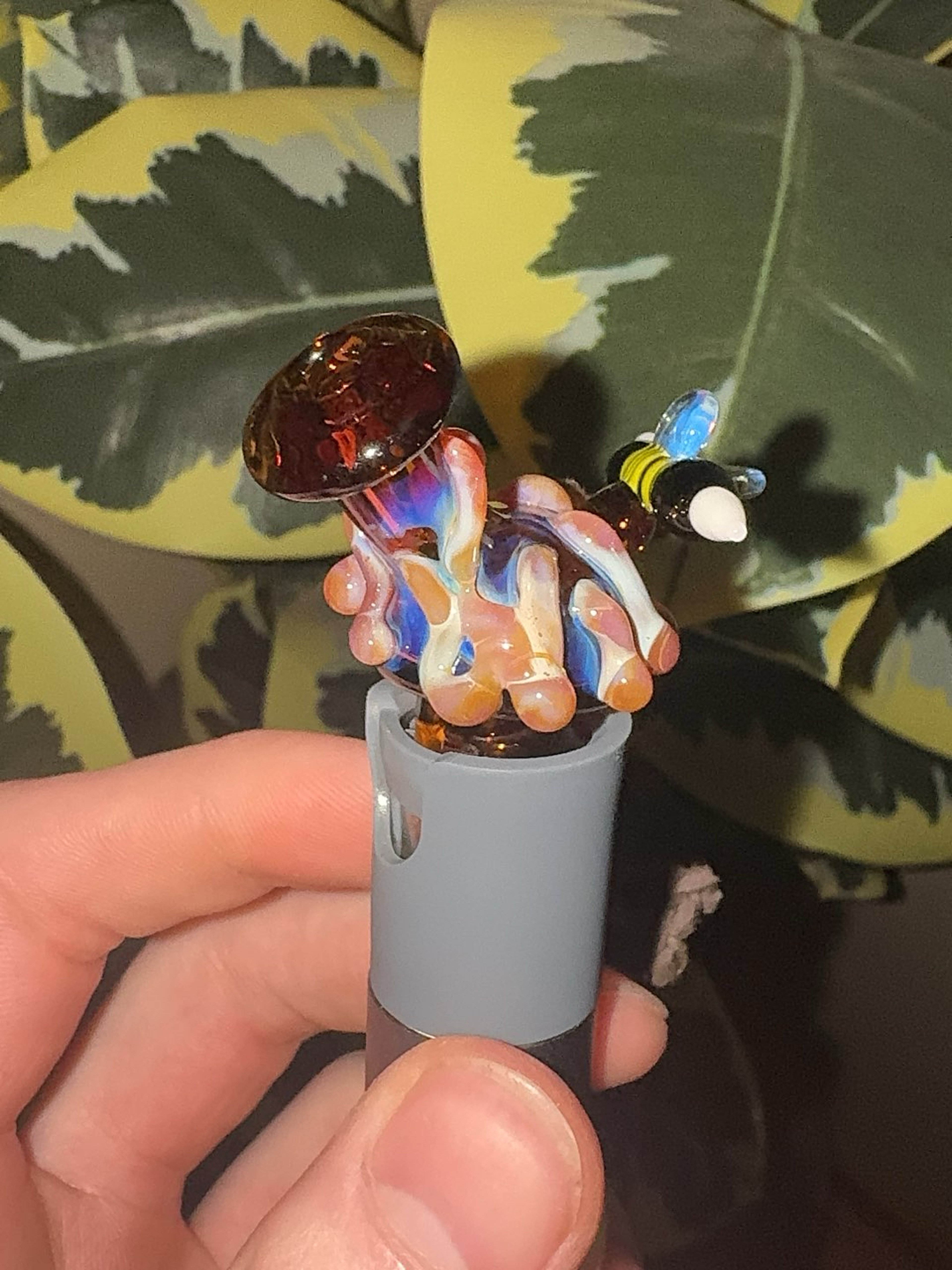 Preview pic of Bee pivot top